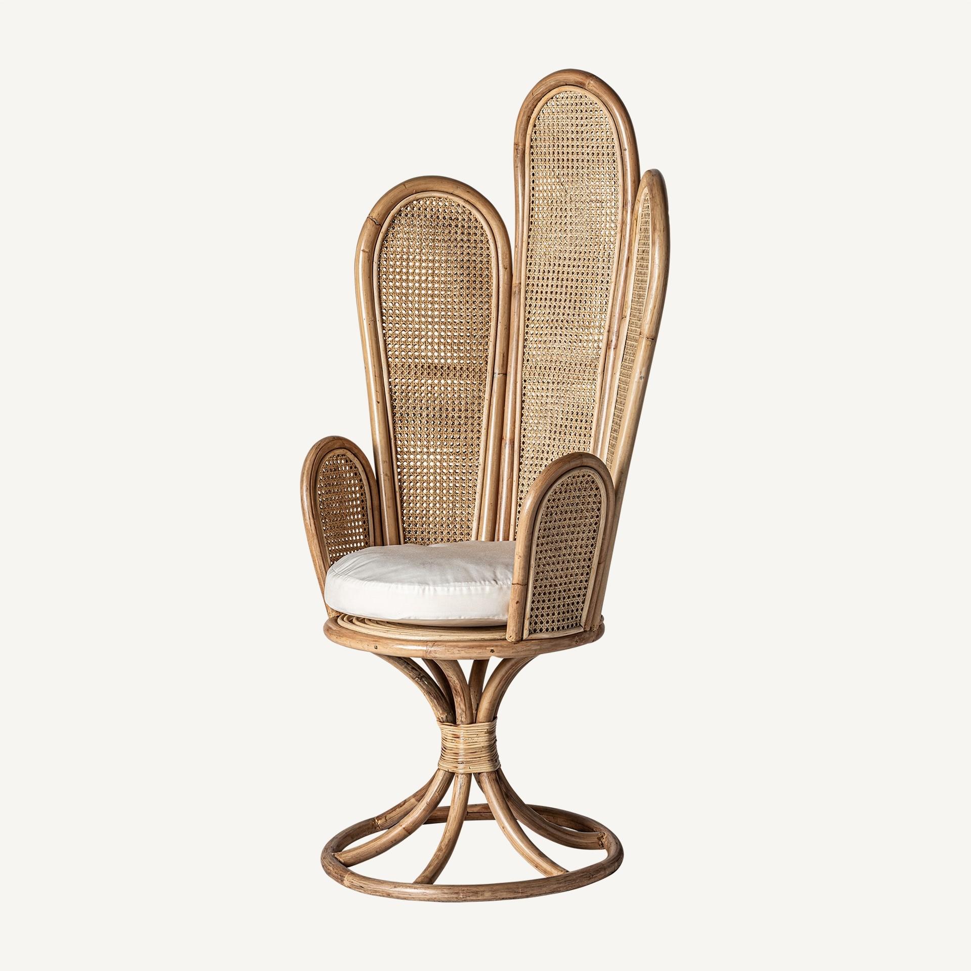 Chaise cannée en rotin et osier, style français des années 1970, fabriquée à la main Neuf - En vente à Tourcoing, FR