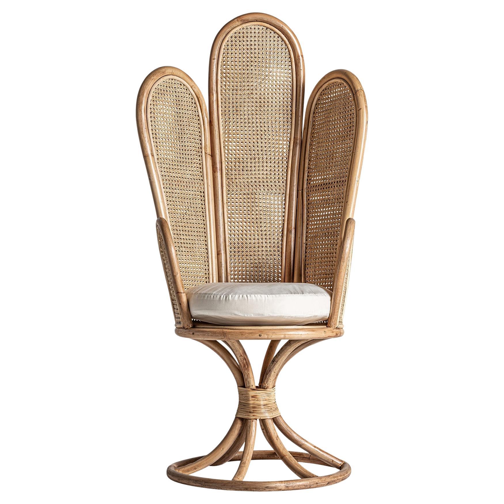 Chaise cannée en rotin et osier, style français des années 1970, fabriquée à la main en vente