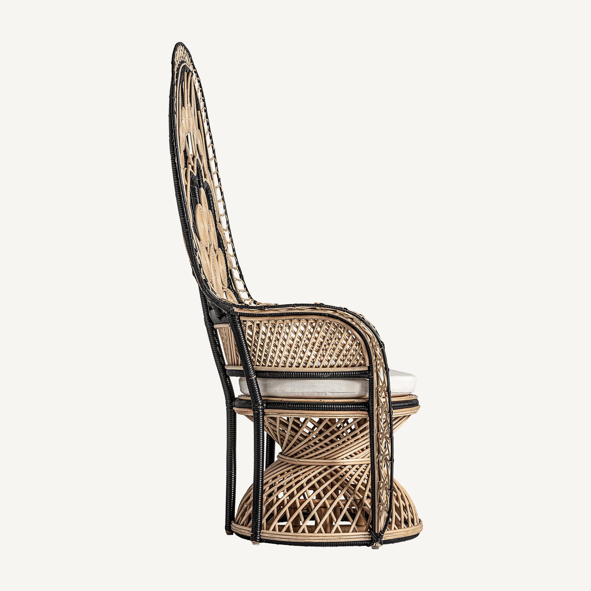 French 1970s Design Style Handcrafted Rattan Wicker Peacock Emmanuelle Armchair For Sale 3
