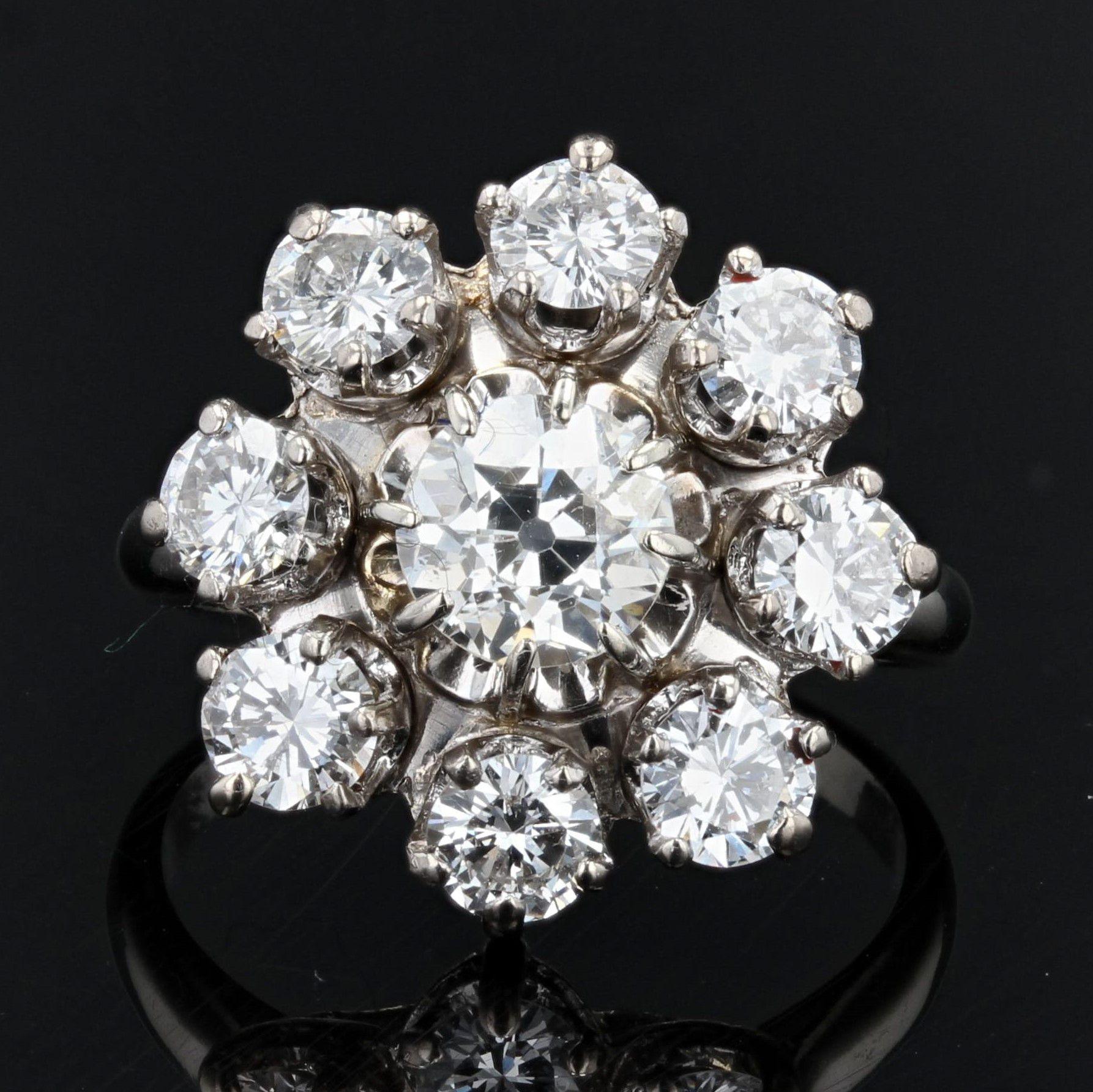 Retro French 1970s Diamonds 18 Karat White Gold Flower Ring
