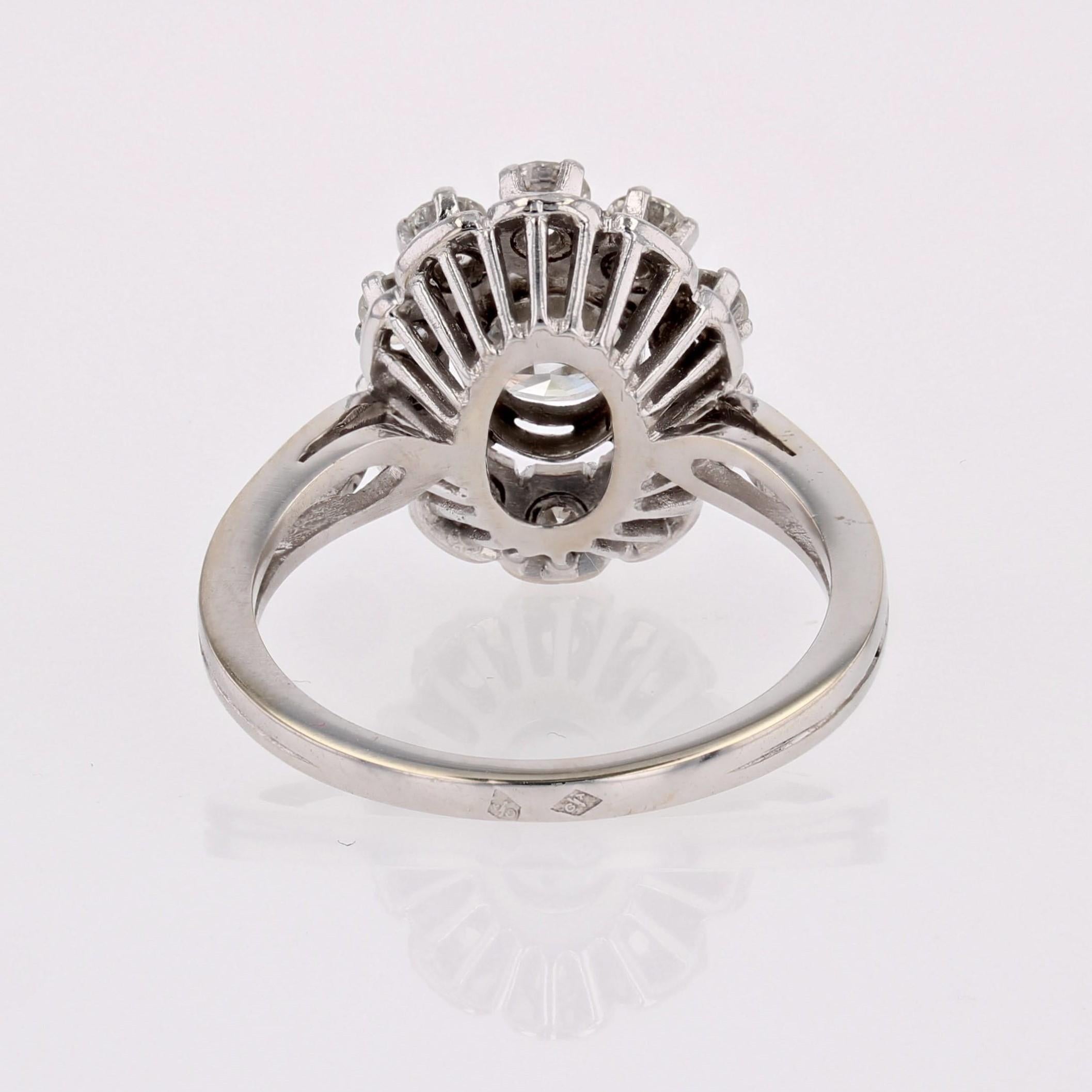 French 1970s Diamonds 18 Karat White Gold Retro Pompadour Ring 13