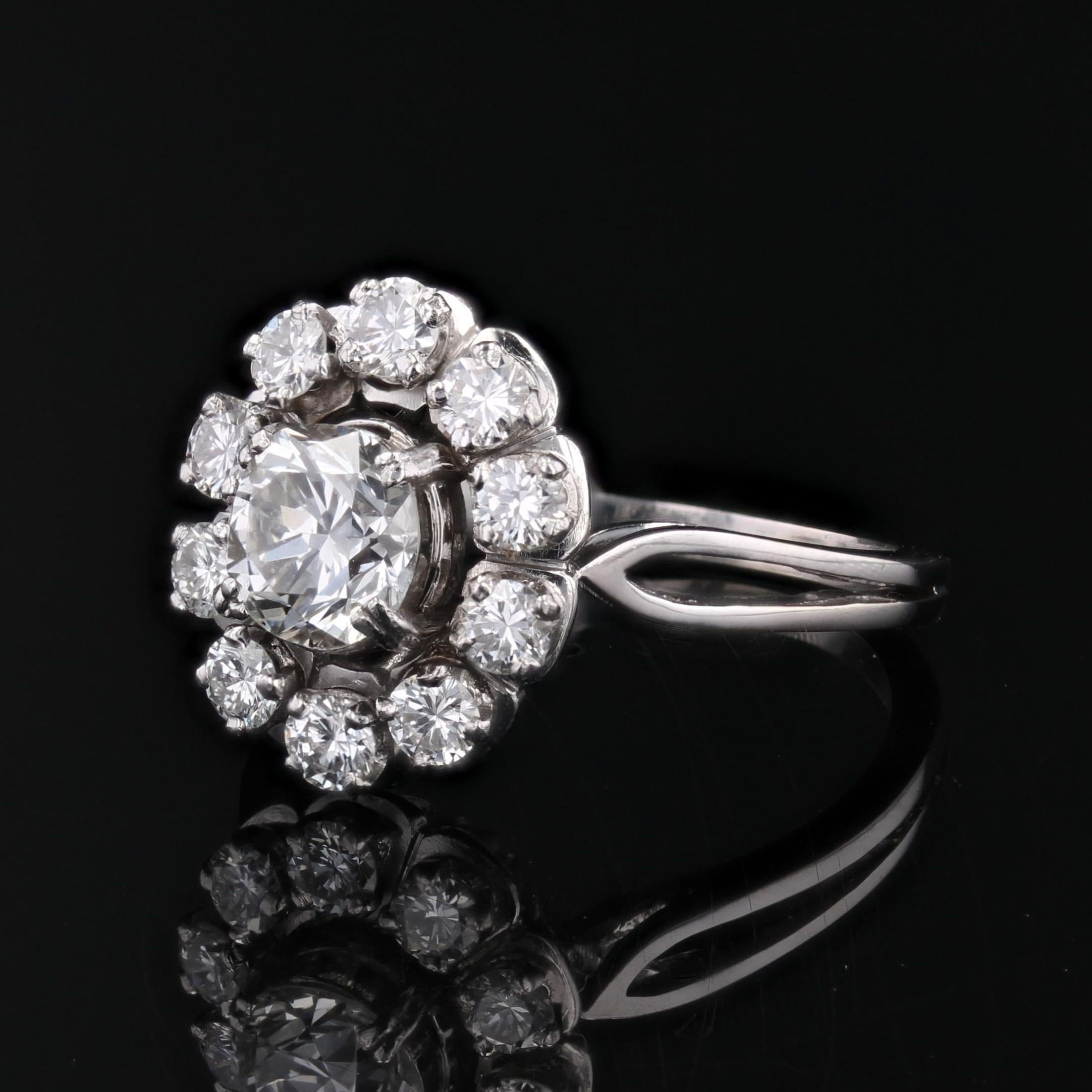 French 1970s Diamonds 18 Karat White Gold Retro Pompadour Ring 2