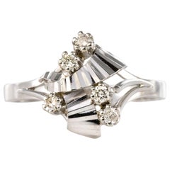 Retro French 1970s Diamonds 18 Karat White Gold Ring