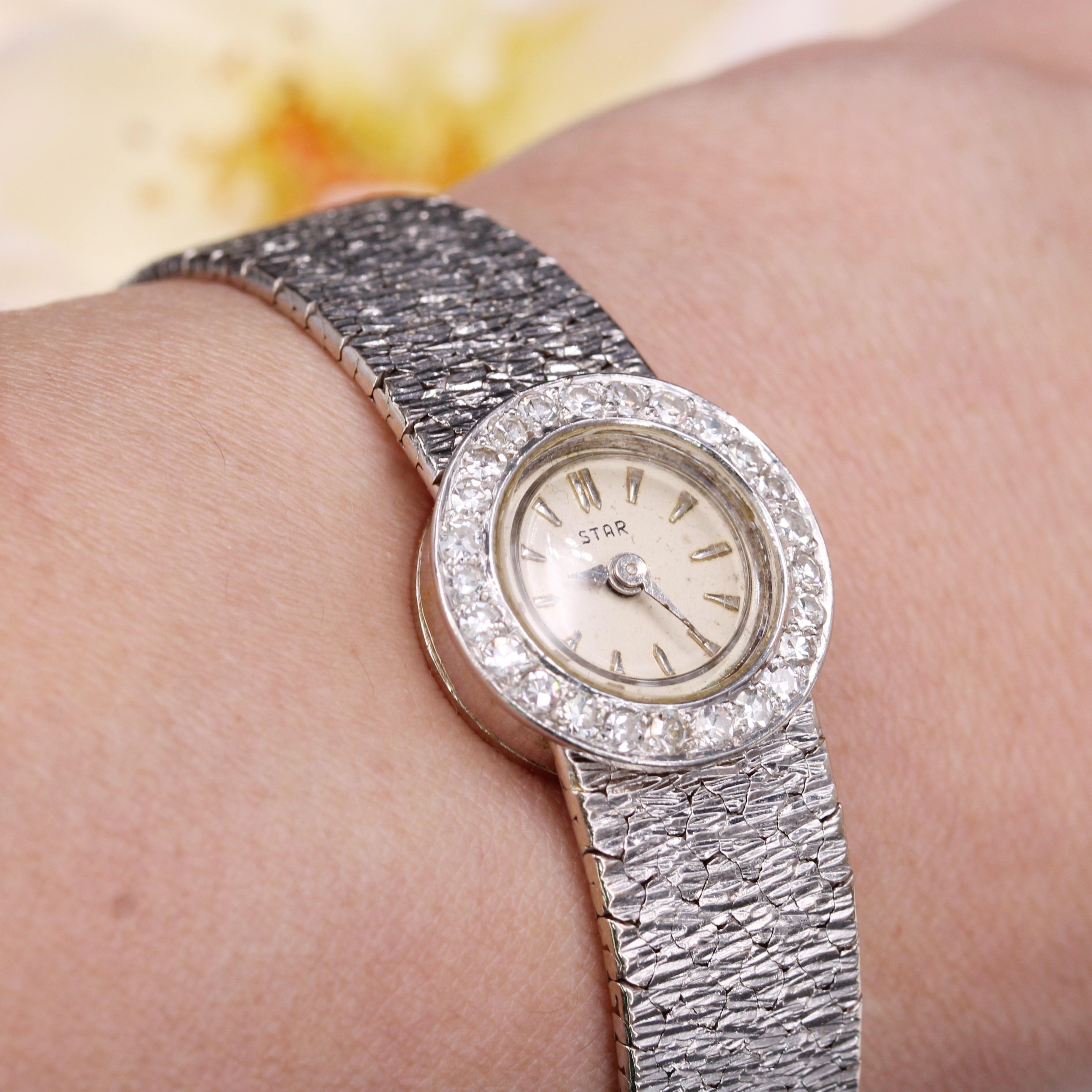 French 1970s Diamonds 18 Karat White Gold Star Lady's Watch For Sale 6