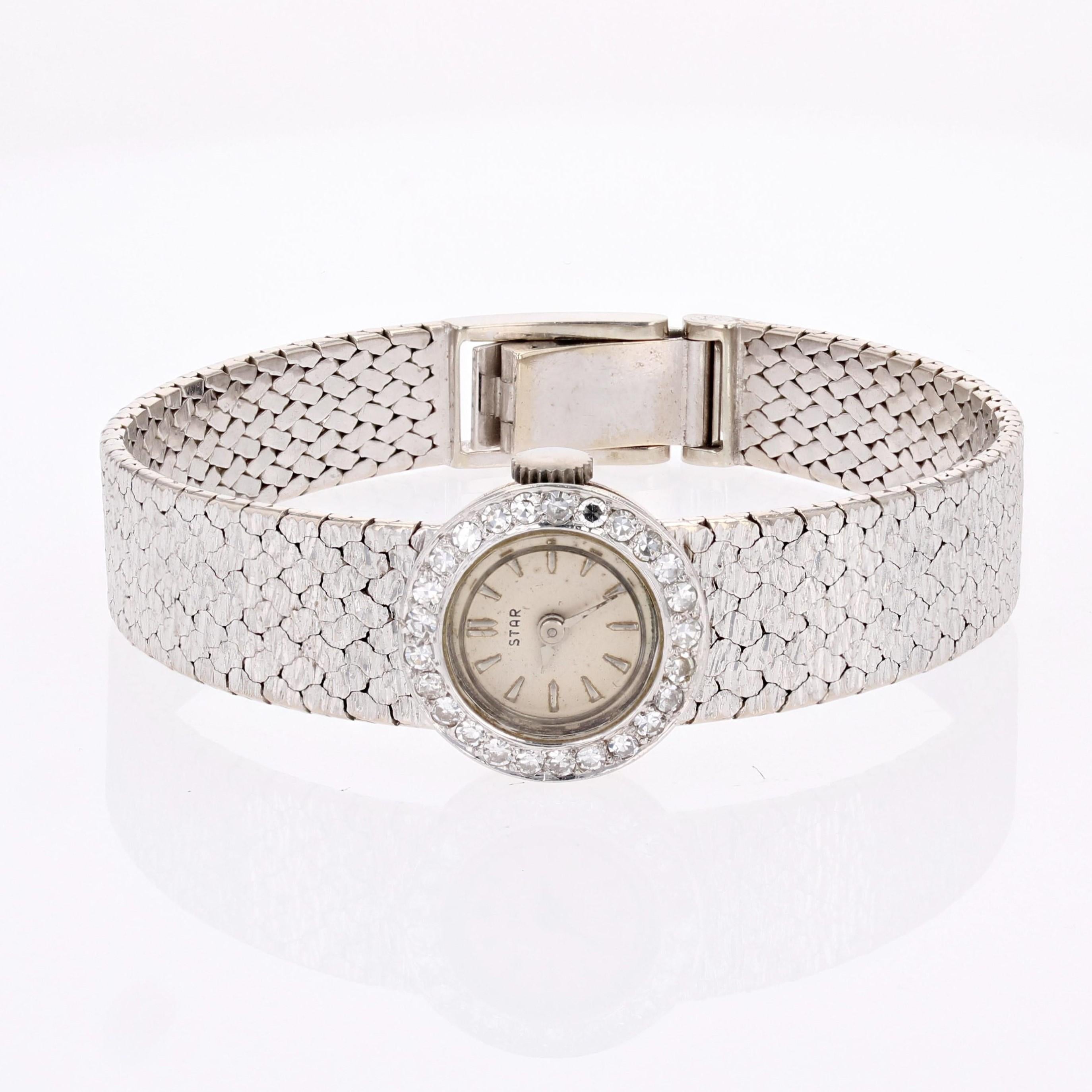 French 1970s Diamonds 18 Karat White Gold Star Lady's Watch In Good Condition For Sale In Poitiers, FR