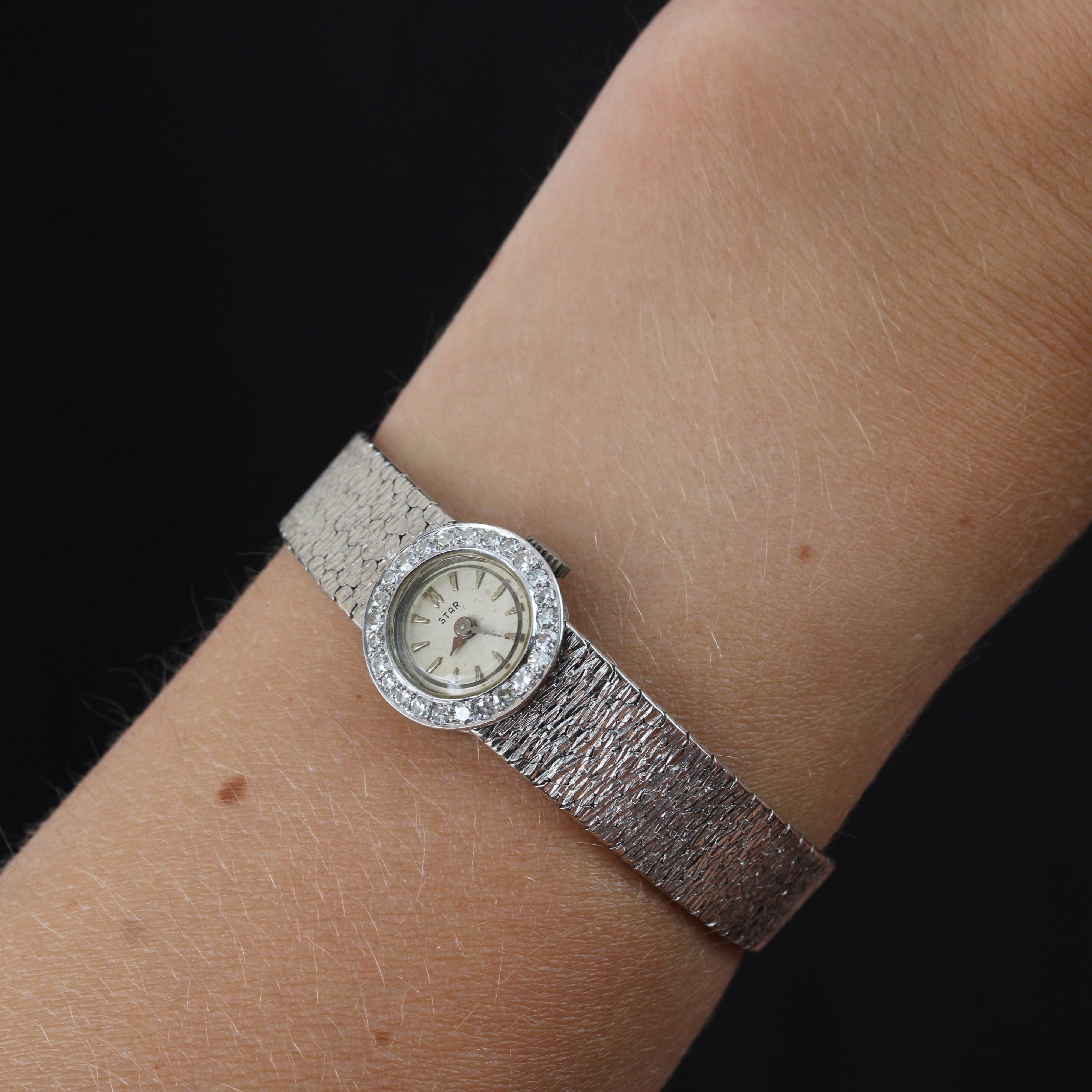French 1970s Diamonds 18 Karat White Gold Star Lady's Watch For Sale 2