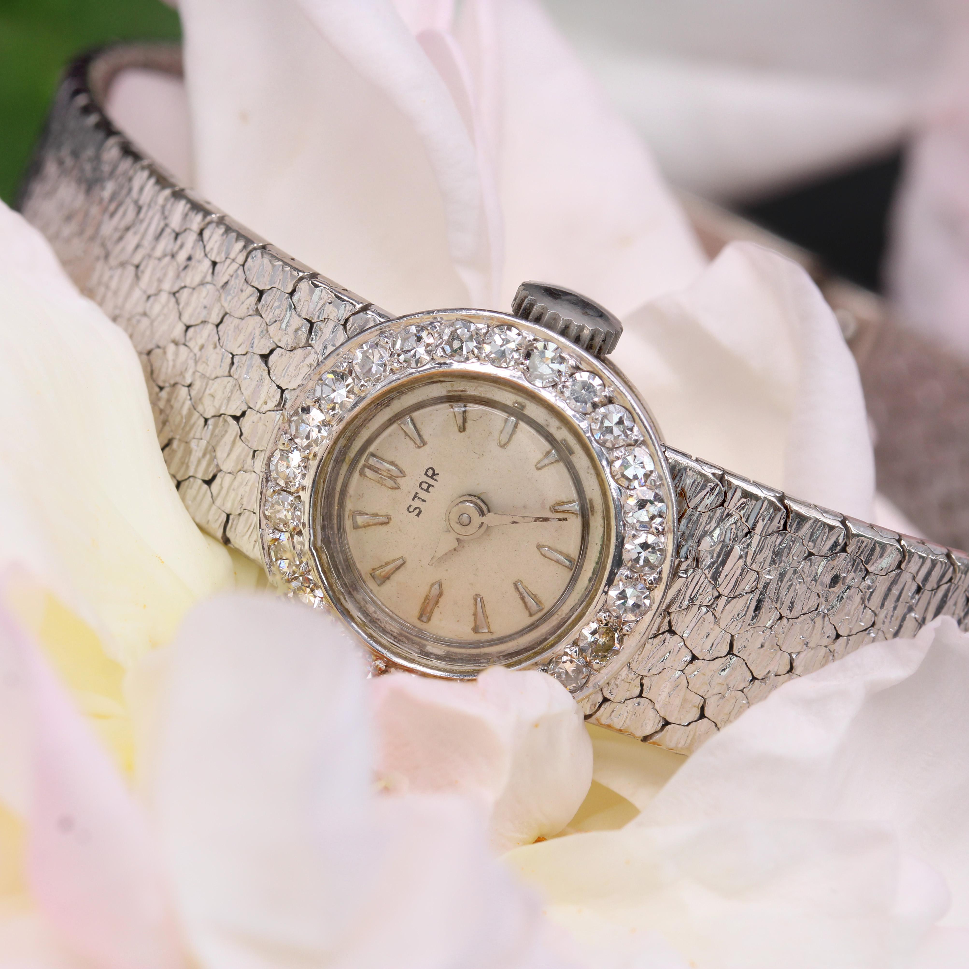 French 1970s Diamonds 18 Karat White Gold Star Lady's Watch For Sale 3