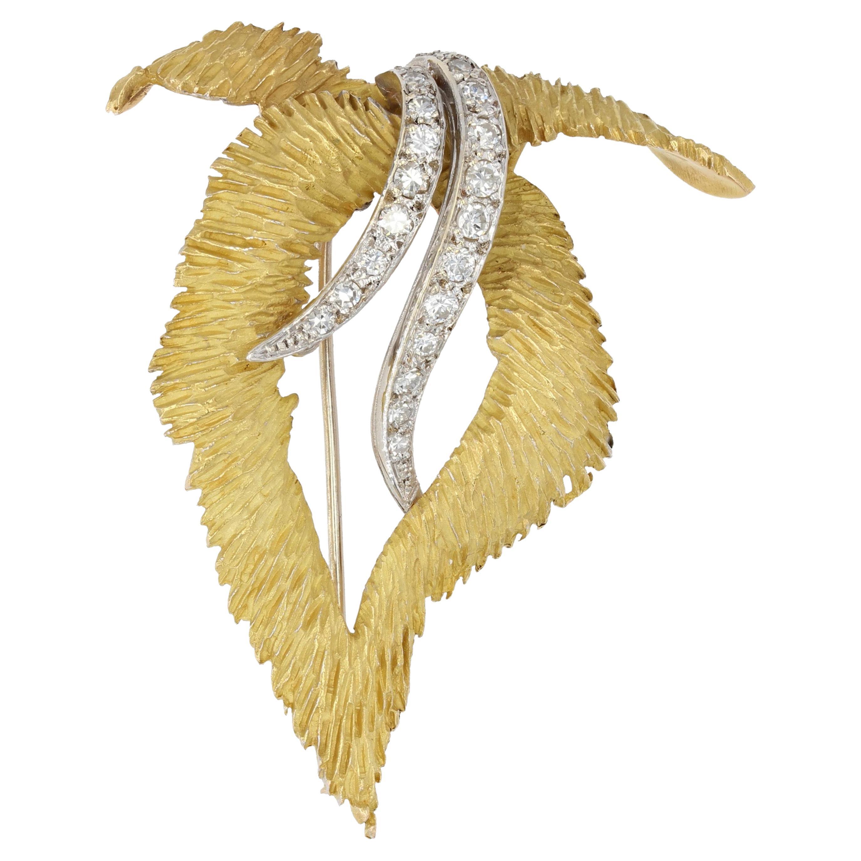 French 1970s Diamonds 18 Karat Yellow Amati Gold Brooch For Sale