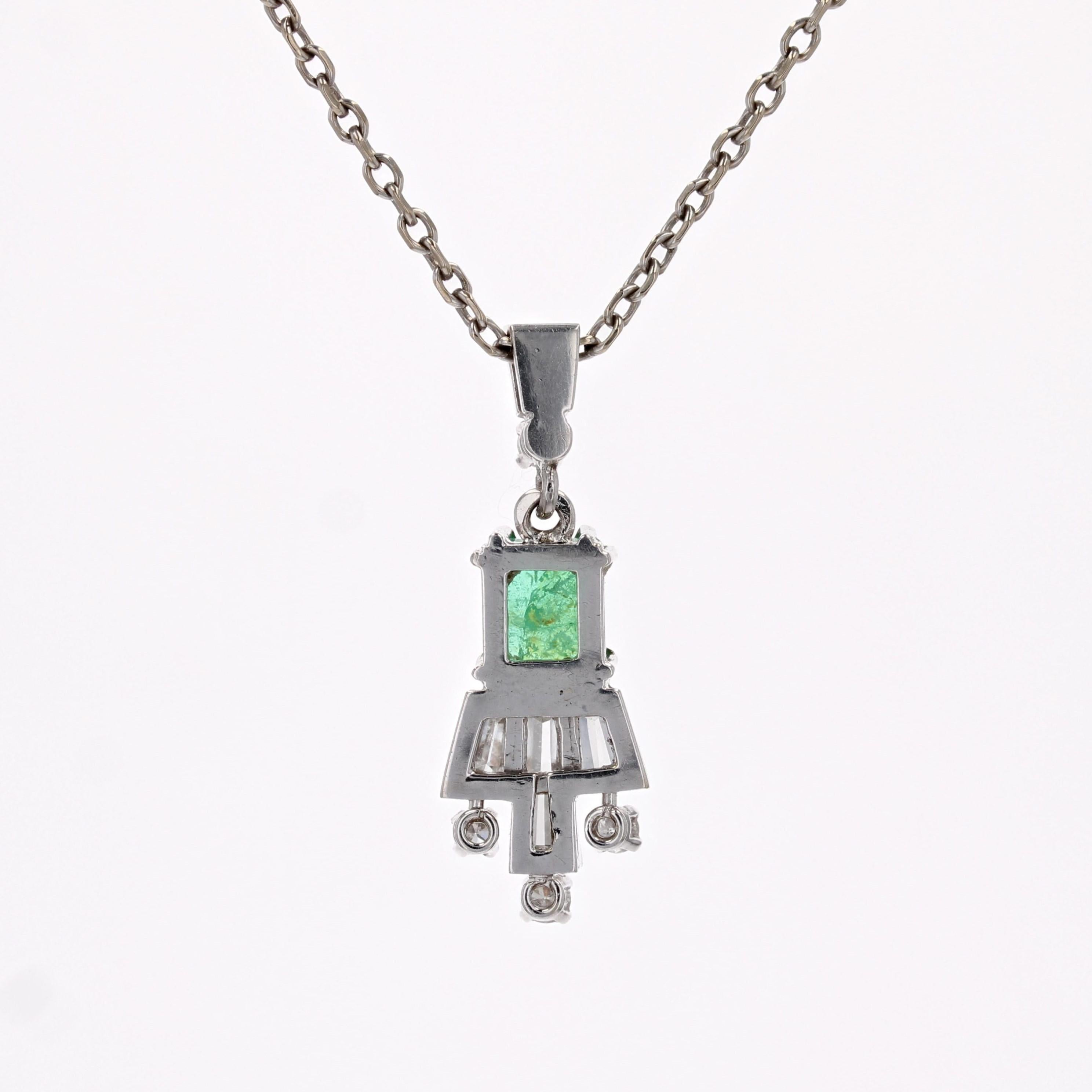 French 1970s Emerald Diamonds 18 Karat White Gold Pendant For Sale 10