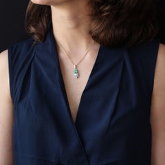 French 1970s Emerald Diamonds 18 Karat White Gold Pendant