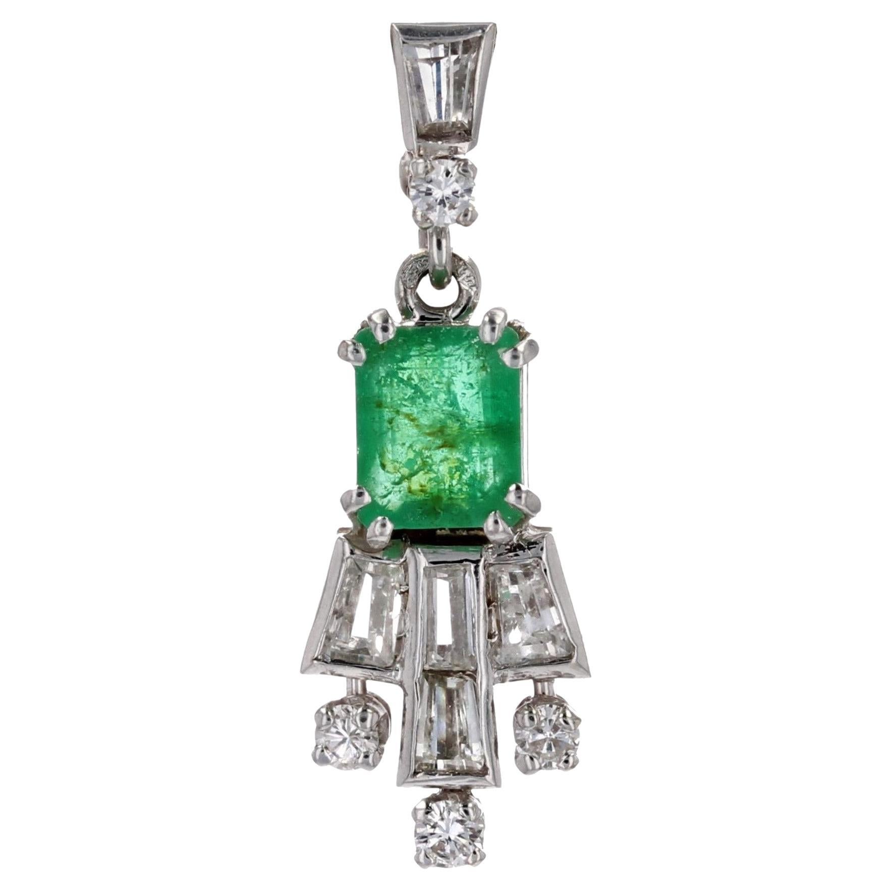 French 1970s Emerald Diamonds 18 Karat White Gold Pendant For Sale
