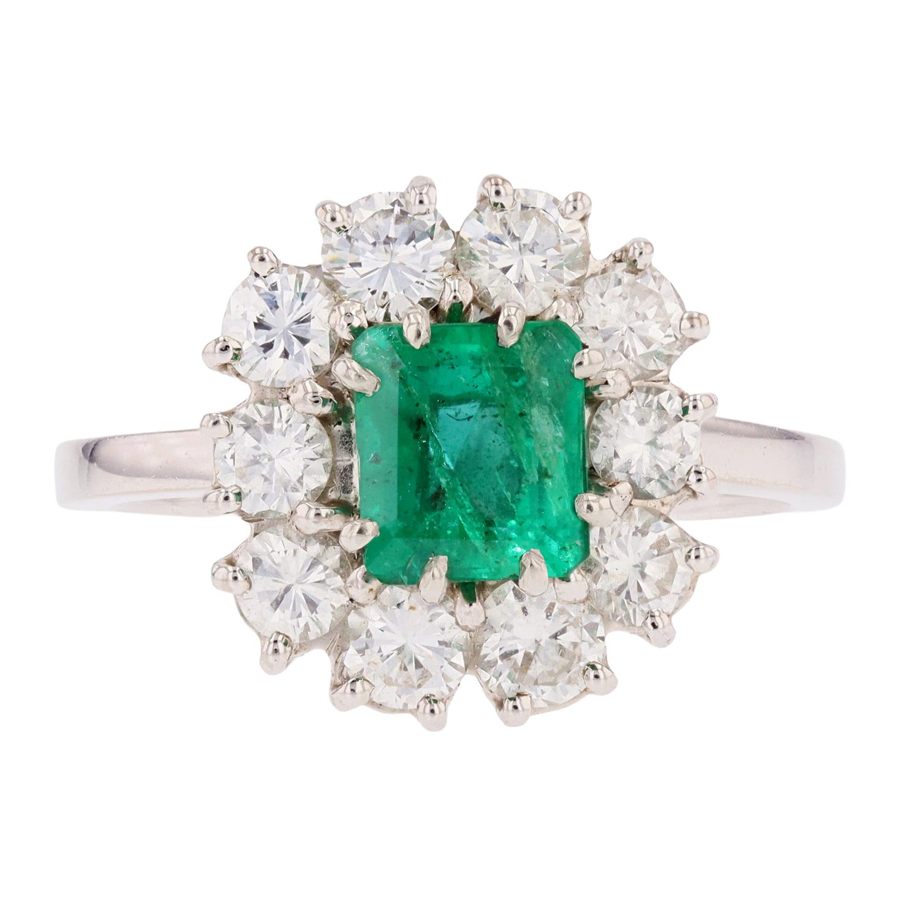 French 1970s Emerald Diamonds 18 Karat White Gold Platinum Daisy Ring