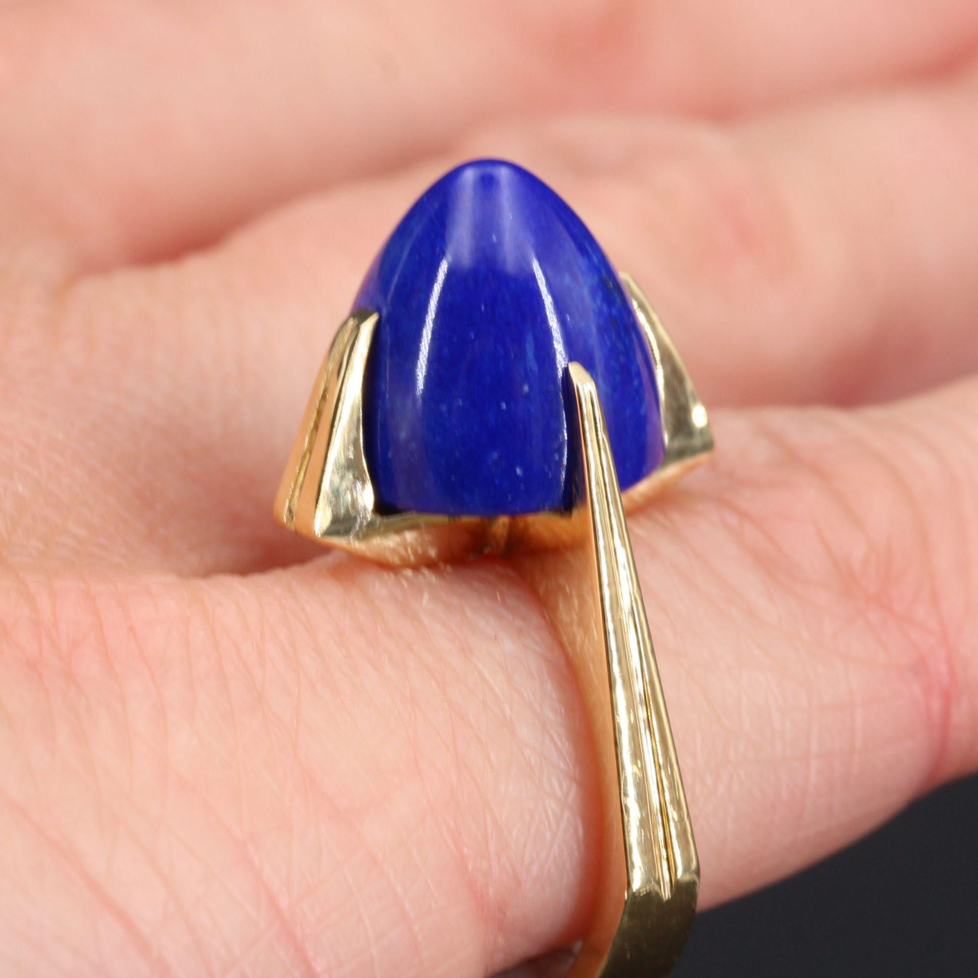 French 1970s Lapis Lazuli 18 Karat Yellow Gold Ring For Sale 5