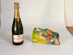 French, 1970s, Lucite Resin Cube Sculpture with with seashells andhyphocampi