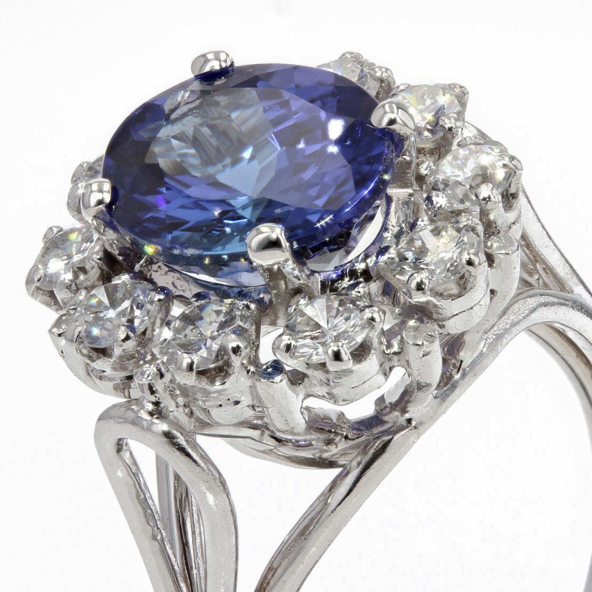 Retro French 1970s Natural NO Heat Tanzanite Diamonds 18 Karat White Gold Ring For Sale