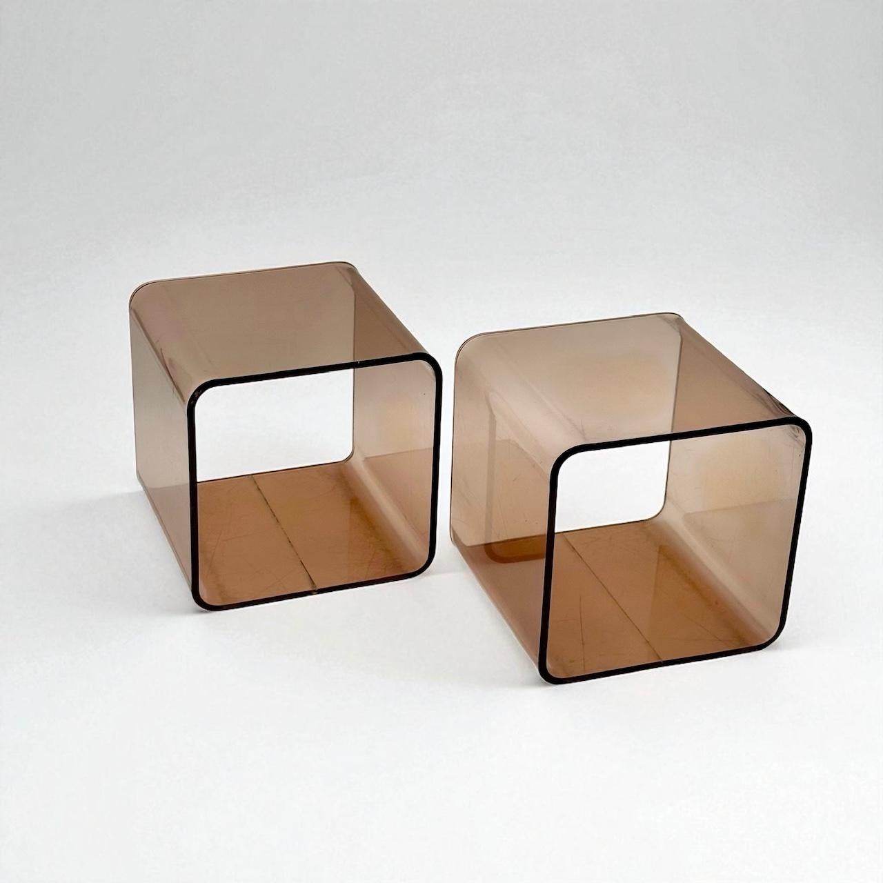 Cubi modulari in plexiglass francese degli anni '70, acrilico fumé, Design A Space Ane in vendita 3