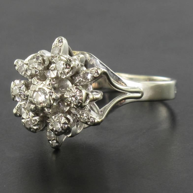 Women's French 1970s Retro Diamond 18 Karat White Gold SnowFlake Engagement Ring 
