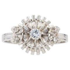 Bague rétro en or blanc 18 carats avec saphirs blancs, France, années 1970