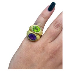 FRENCH 1980s 18k Yellow Gold, Peridot 
Amethyst Doppio Ring D d-objets