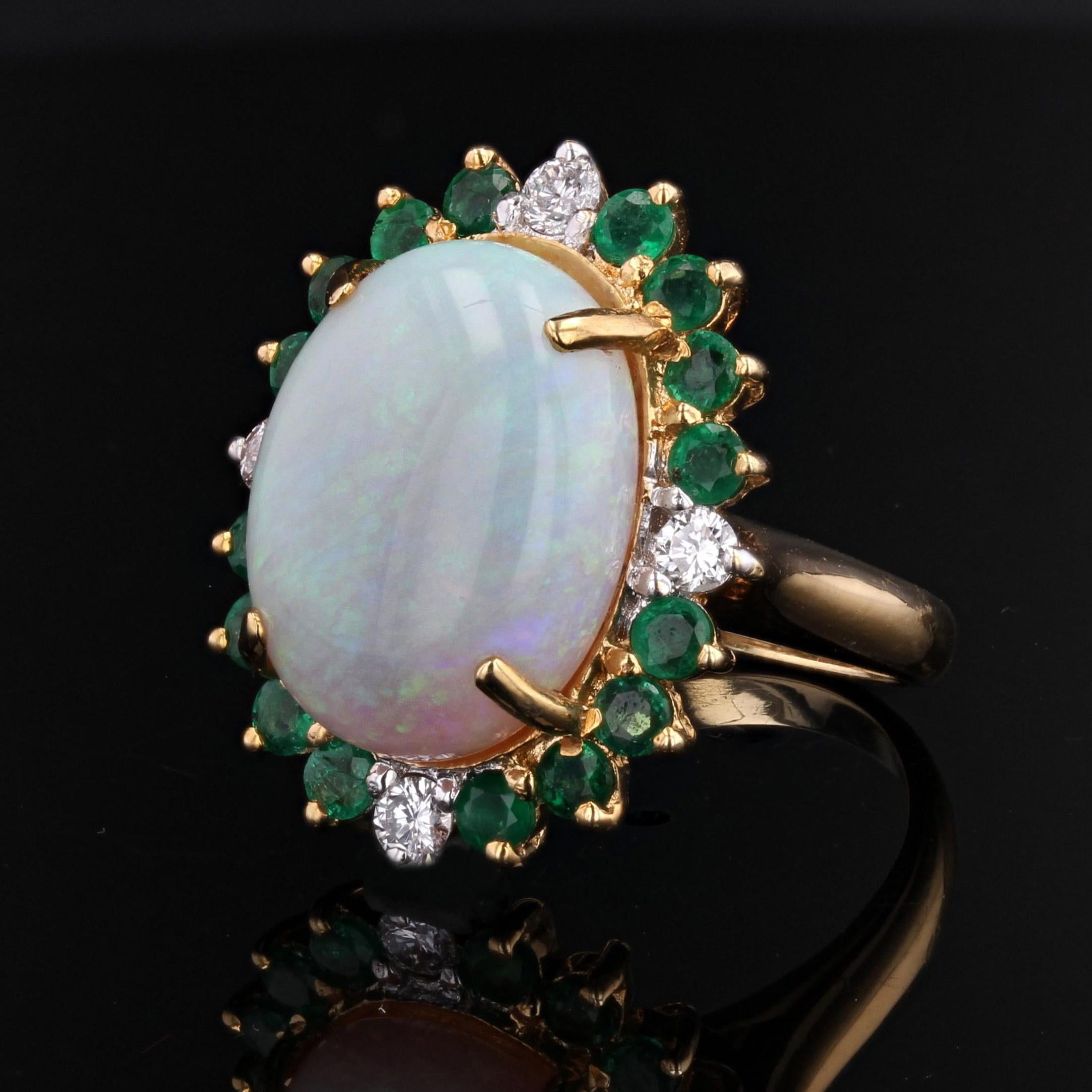 Women's French 1980s 6.40 Carat Opal Emerald Diamond 18 Karat Yellow Gold Ring For Sale