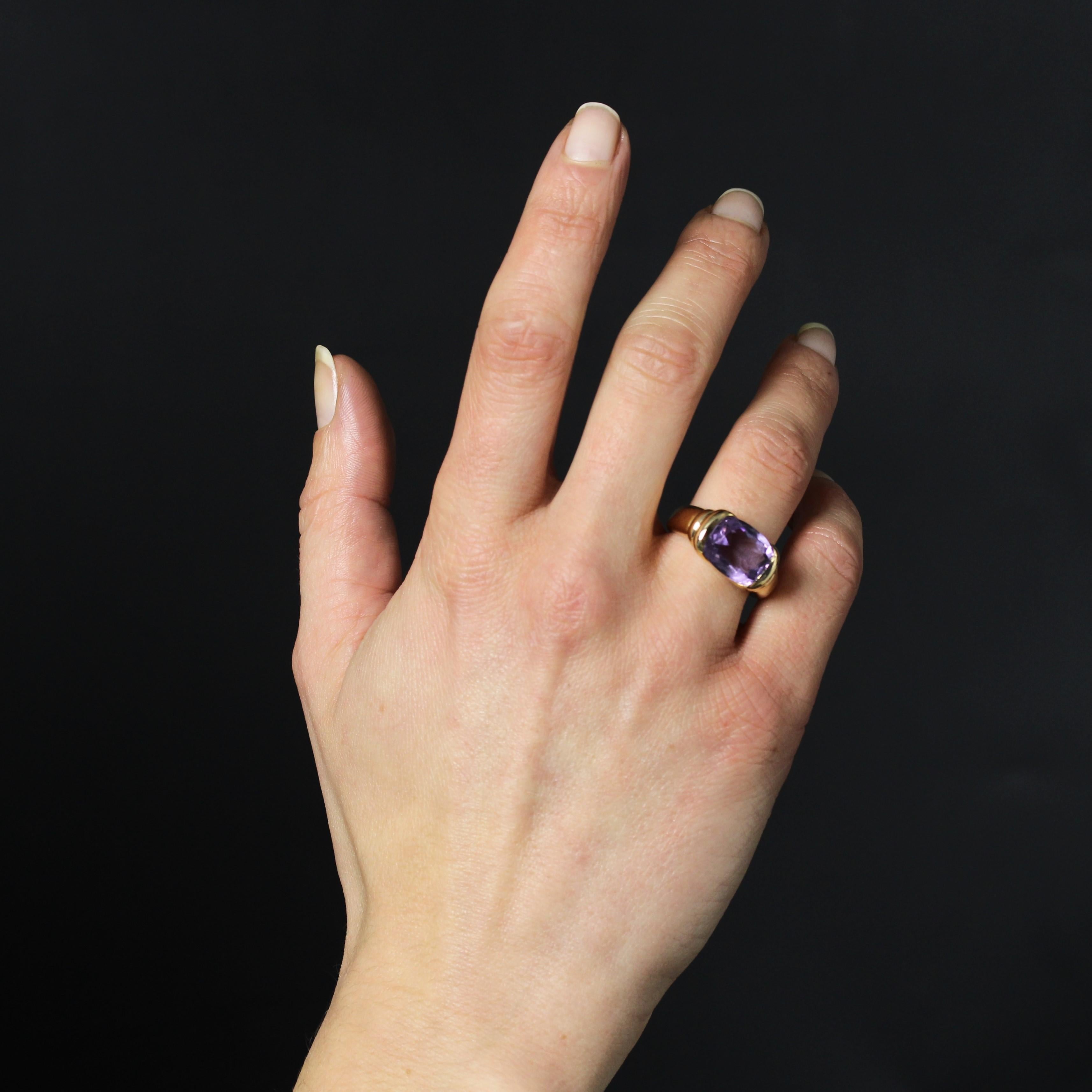 Cushion Cut French 1980s Amethyst 18 Karat Yellow Gold Bangle Ring For Sale