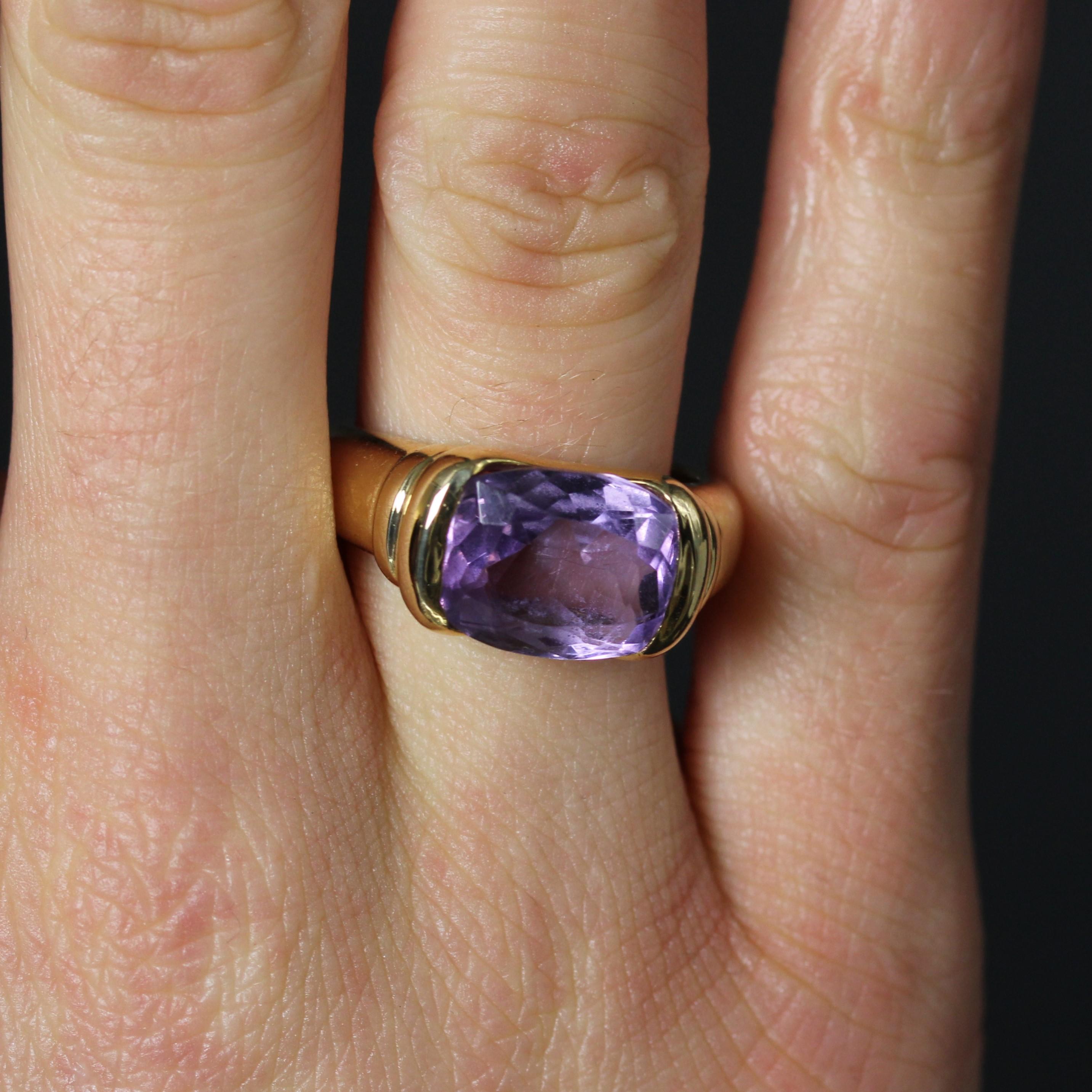 French 1980s Amethyst 18 Karat Yellow Gold Bangle Ring For Sale 1