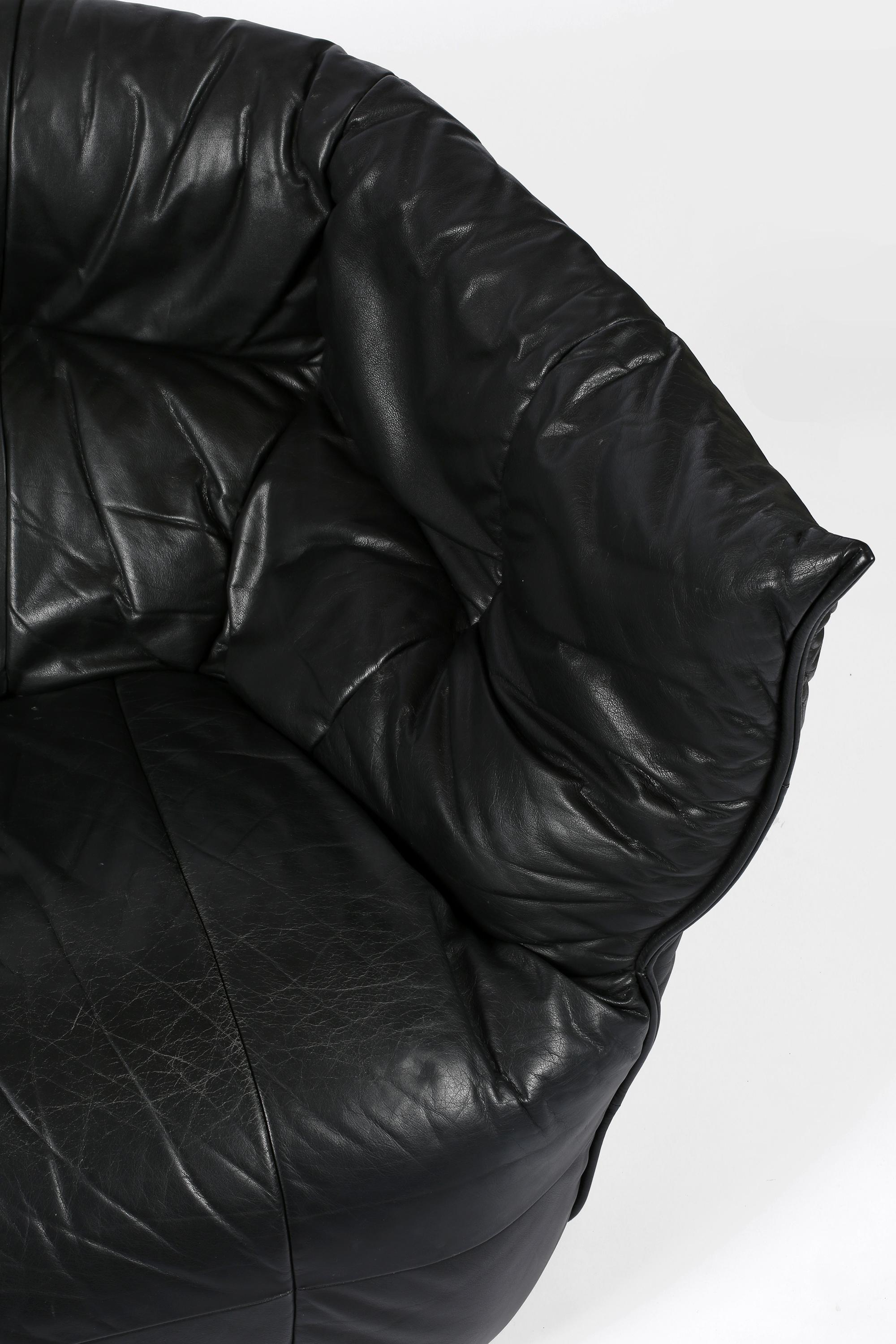French 1980s Black Leather Brigantin Sofa by Michel Ducaroy for Lignet Roset For Sale 2