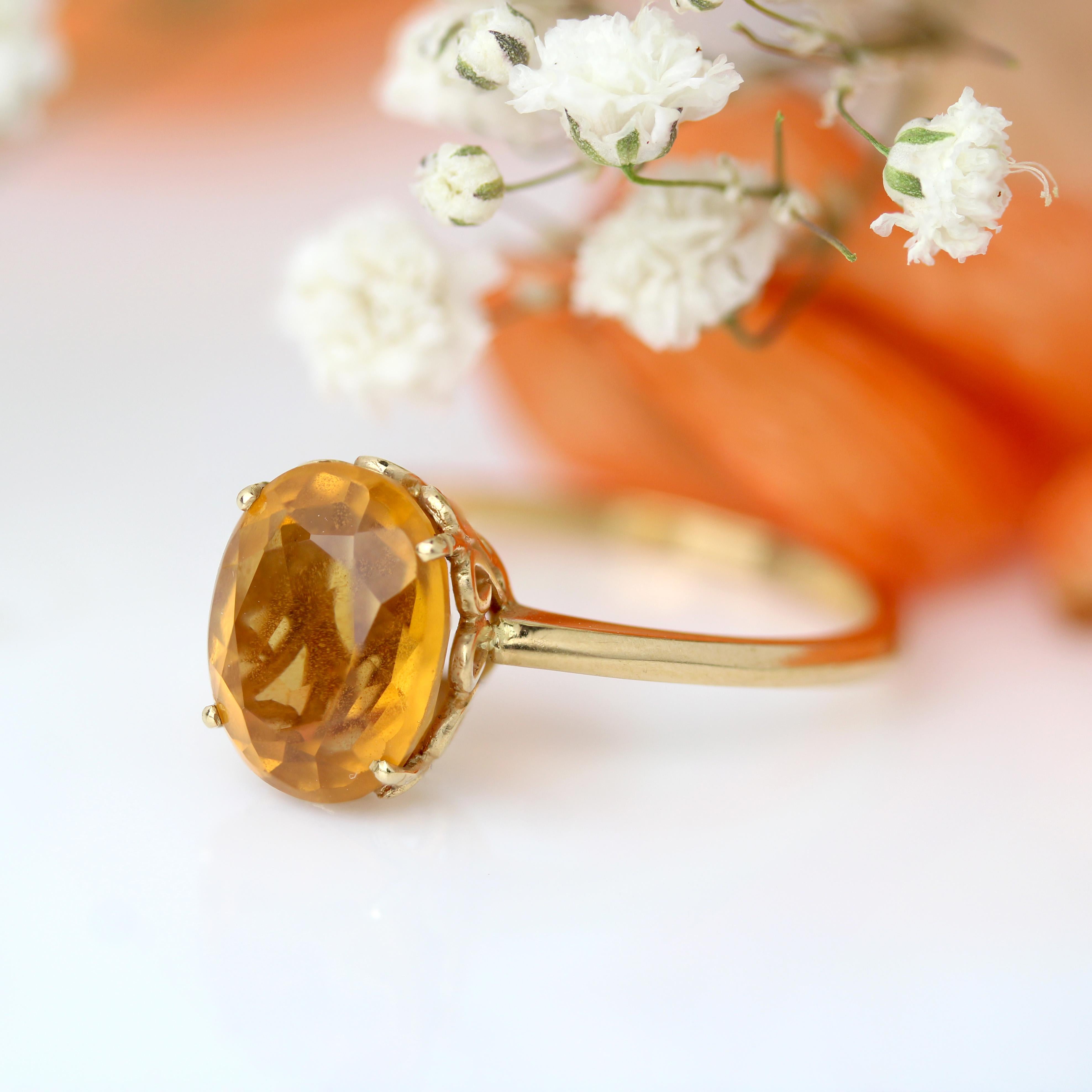 Anello cocktail francese anni '80 con citrino in oro giallo 18 carati in vendita 2