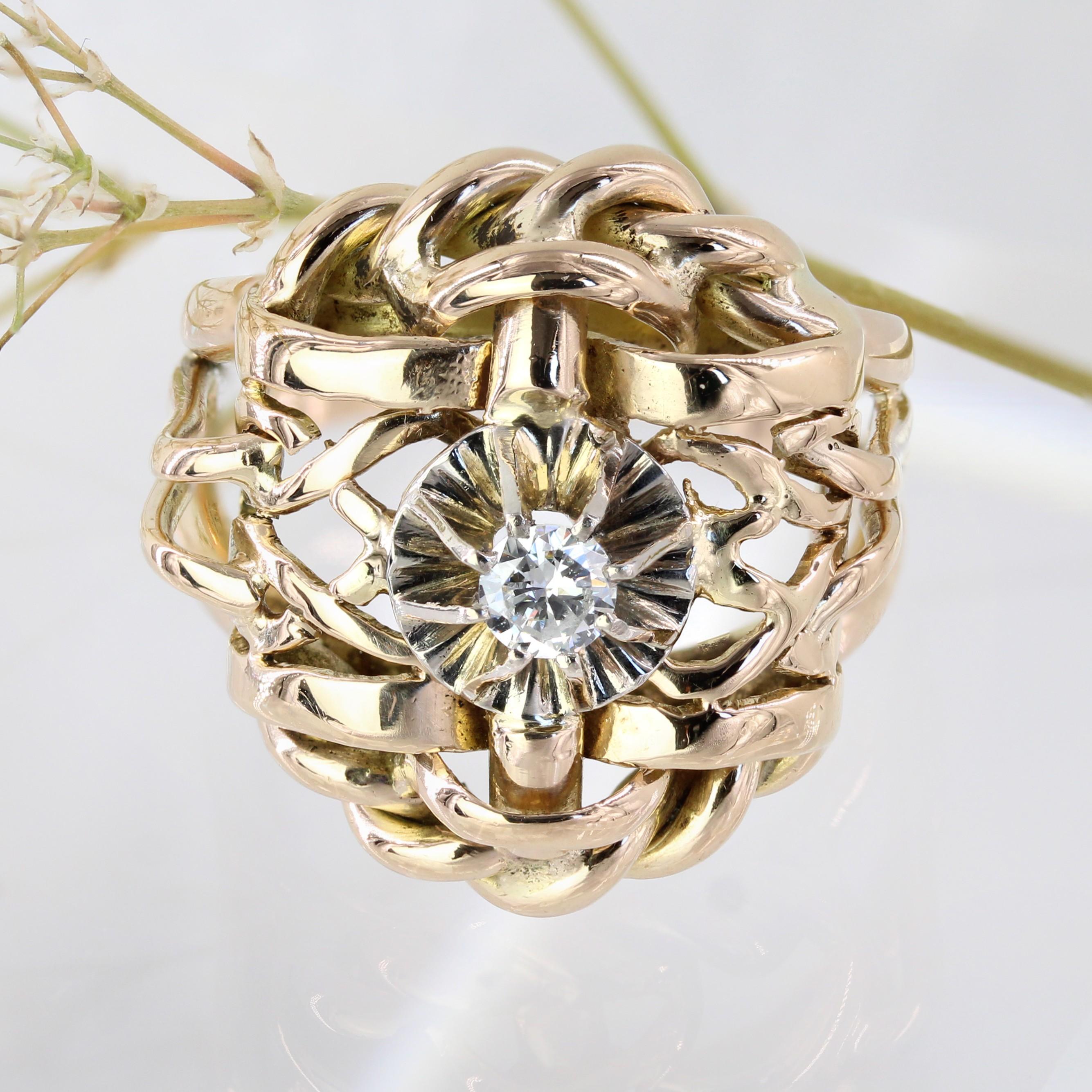 Rétro Bague rétro entrelacée en or jaune 18 carats avec diamants des années 1980 en vente