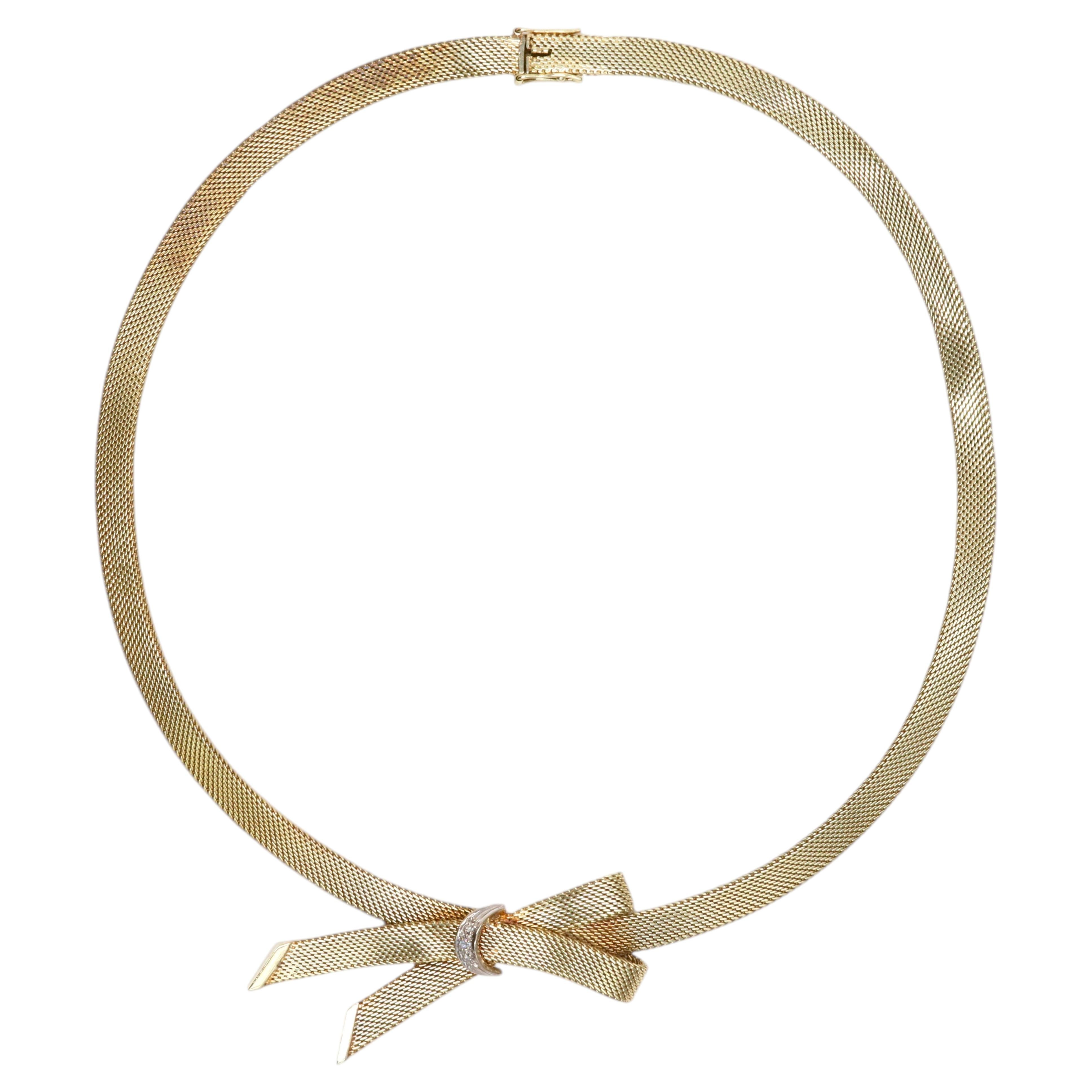 French 1980s Diamonds 18 Karat Yellow Gold Bow Ribbon Necklace
