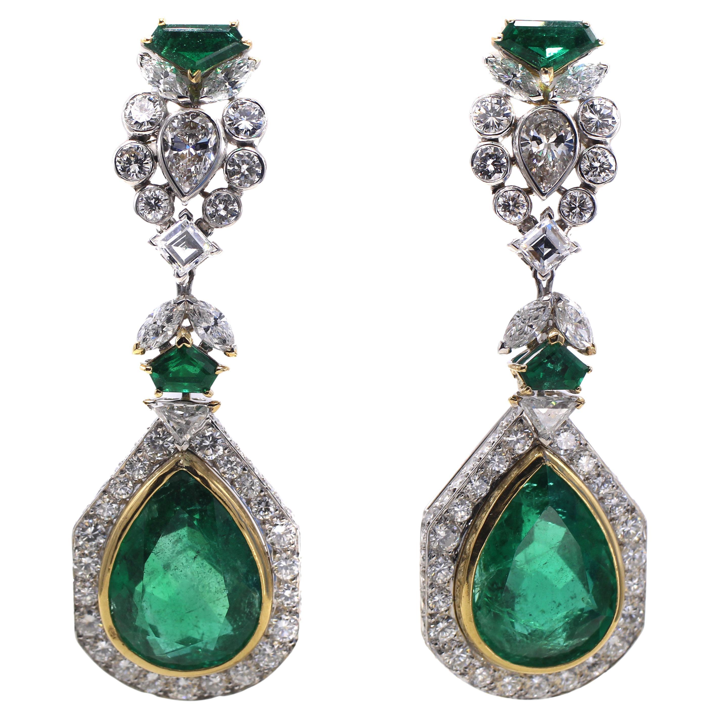 French 1980s Impressive Emerald Diamond Gold Ear Pendants  For Sale
