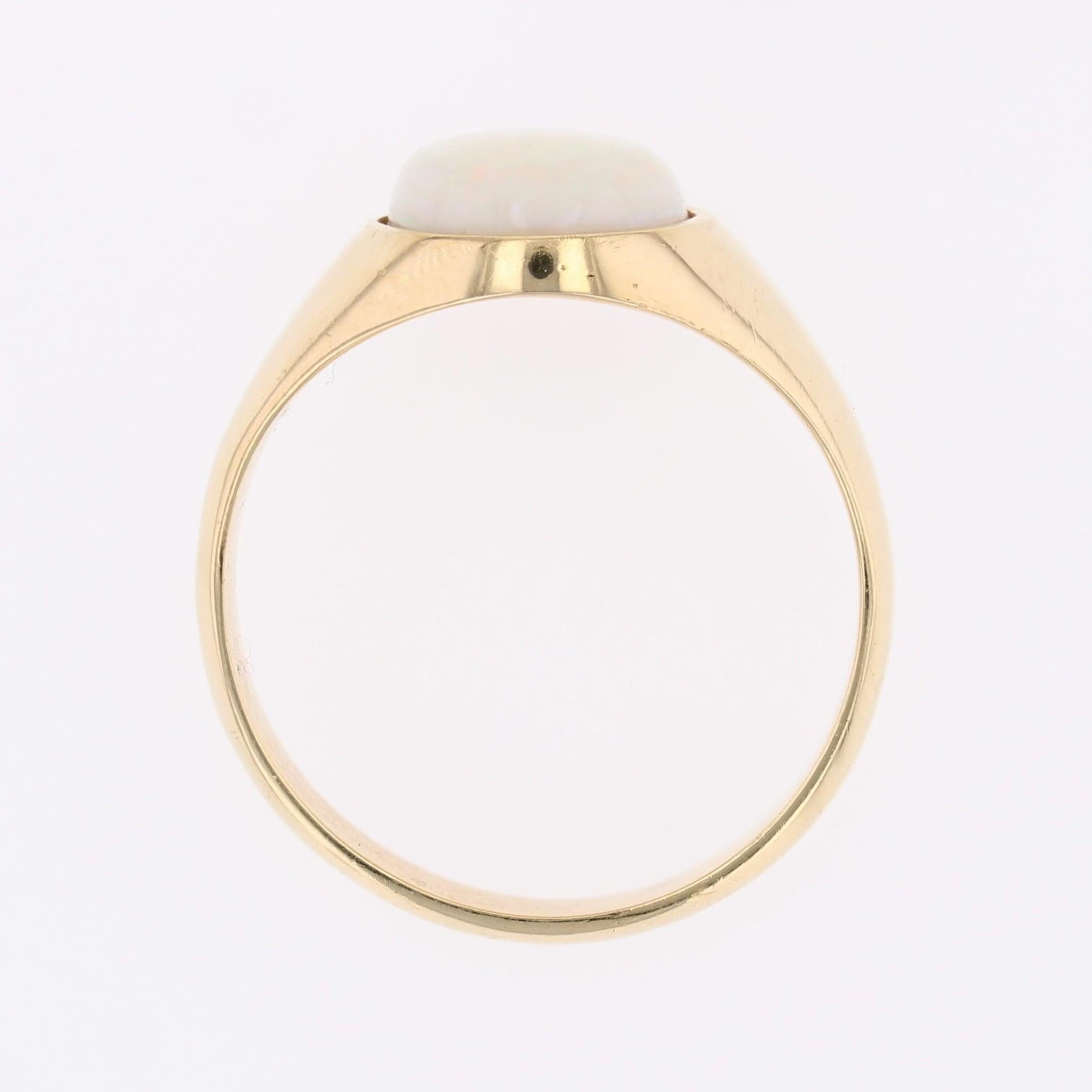 Anello francese anni '80 con opale in oro giallo 18 carati, con braccialetto retrò in vendita 8