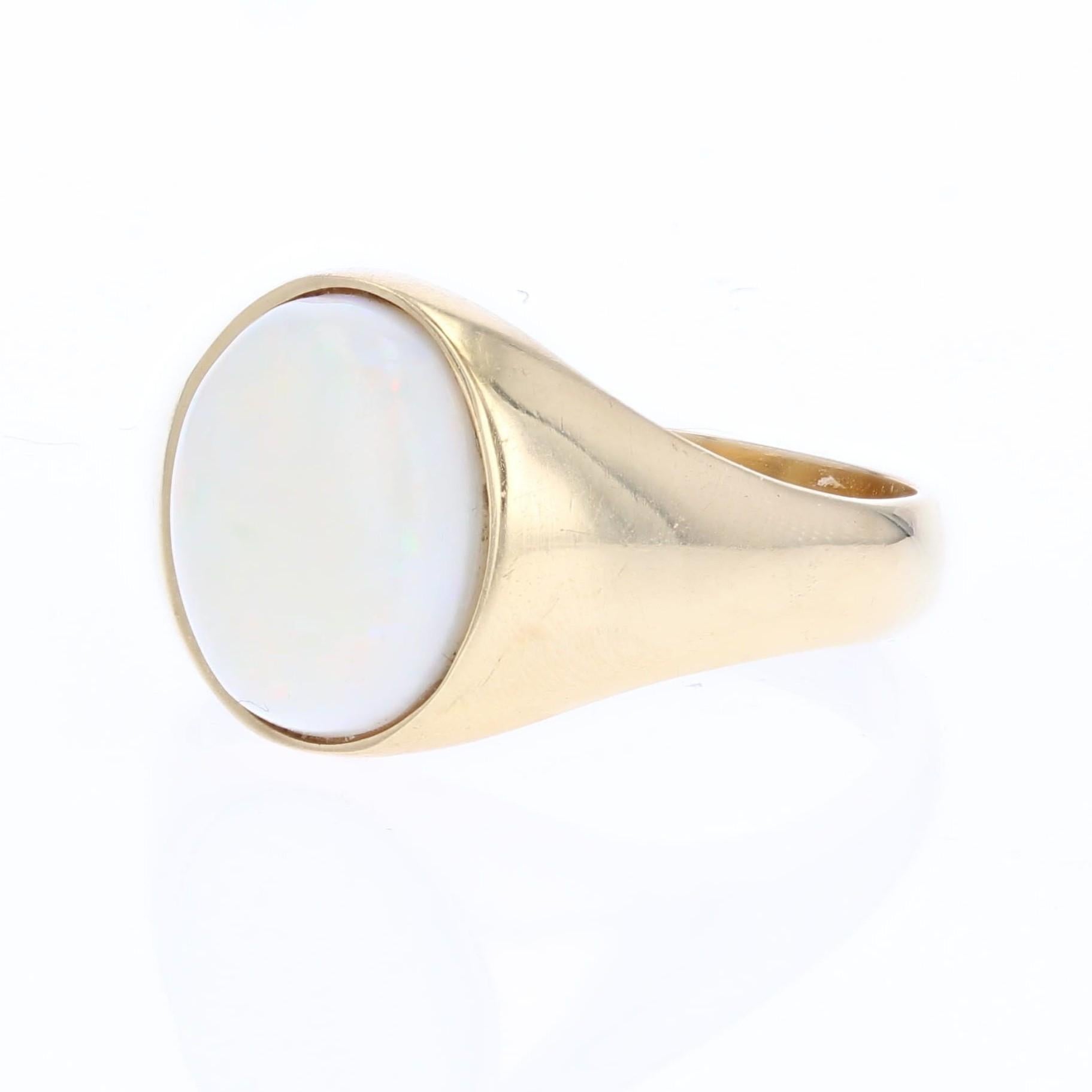 Anello francese anni '80 con opale in oro giallo 18 carati, con braccialetto retrò in vendita 2