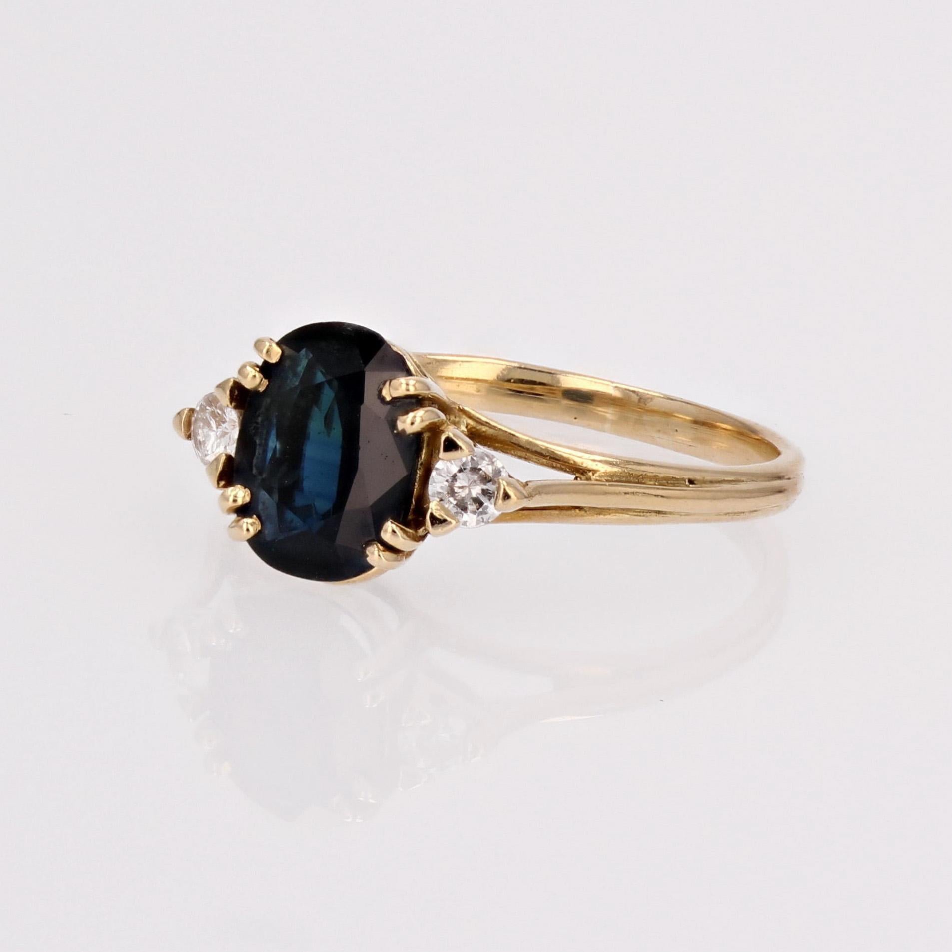 French 1980s Sapphire Diamonds 18 Karat Yellow Gold Ring 1