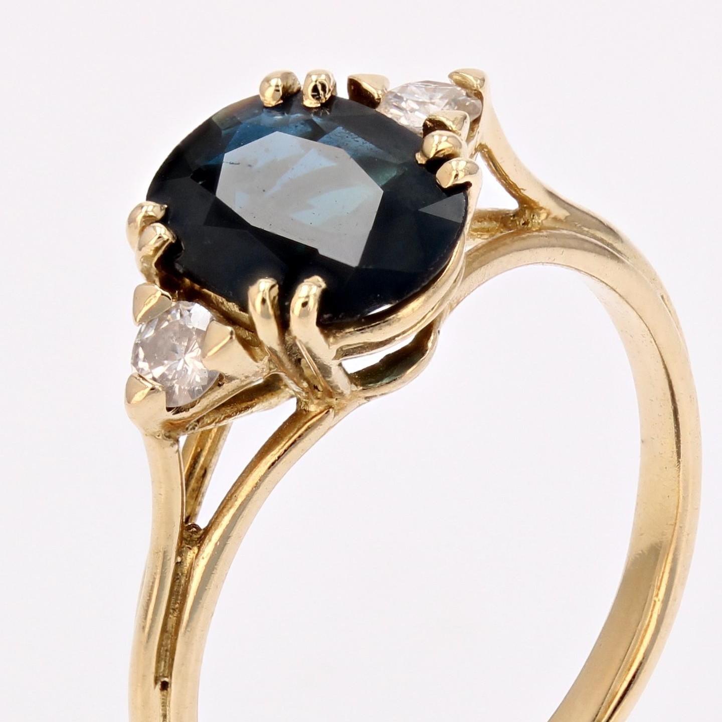 French 1980s Sapphire Diamonds 18 Karat Yellow Gold Ring 2