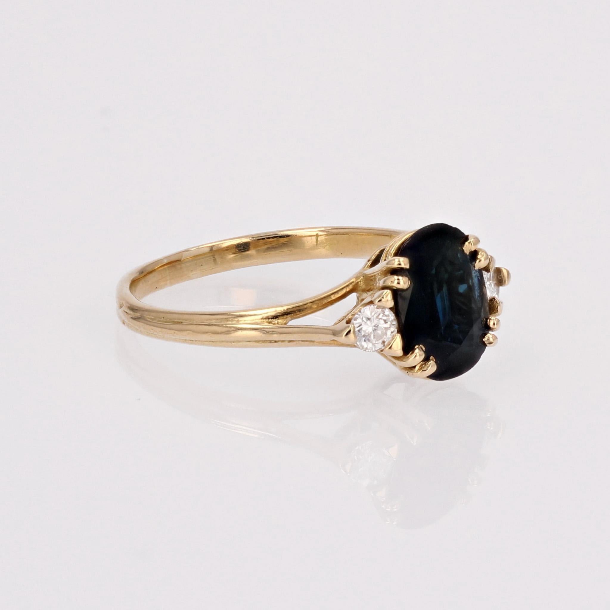 French 1980s Sapphire Diamonds 18 Karat Yellow Gold Ring 3