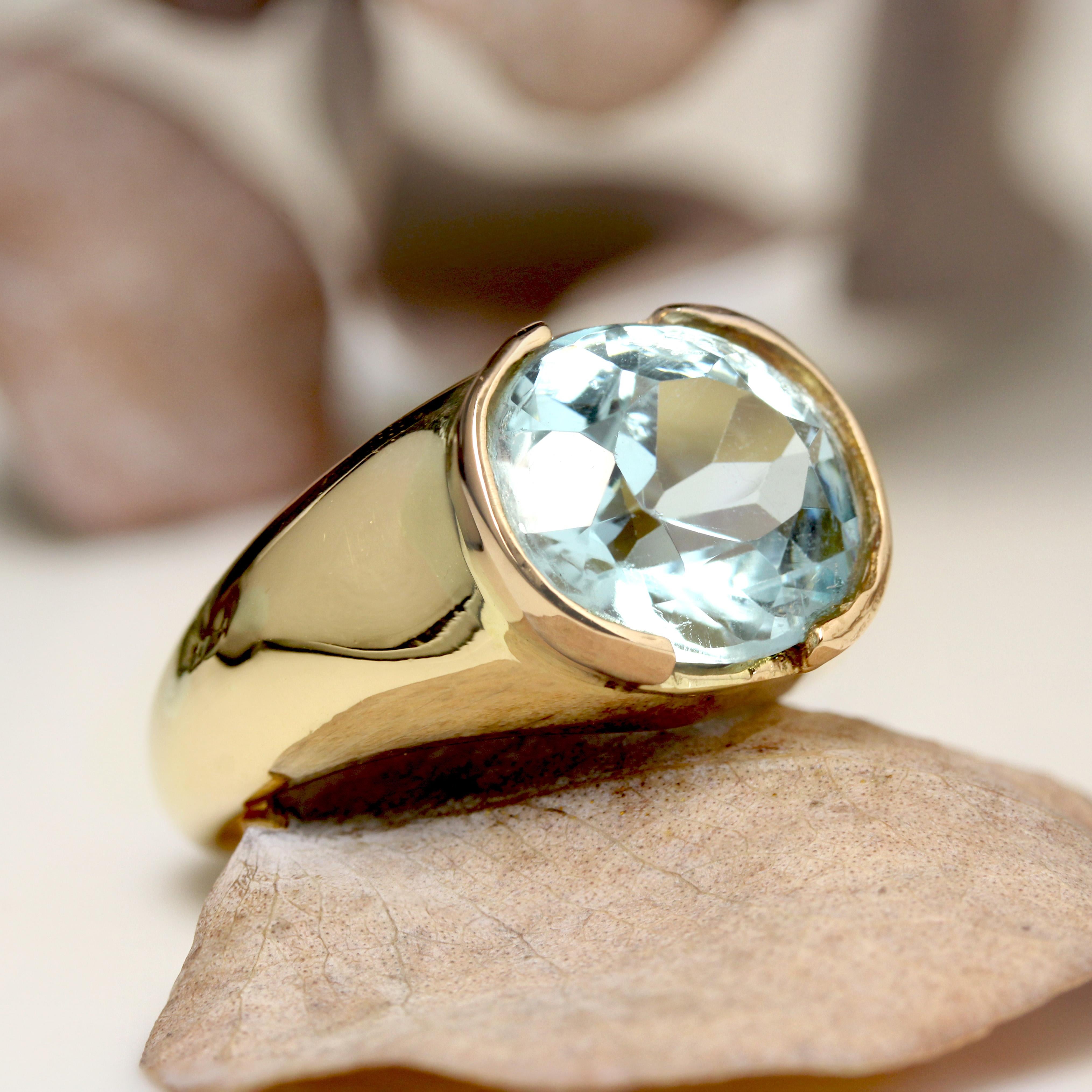 Anello a bracciale in oro giallo 18 carati con topazio francese degli anni '80 in vendita 6