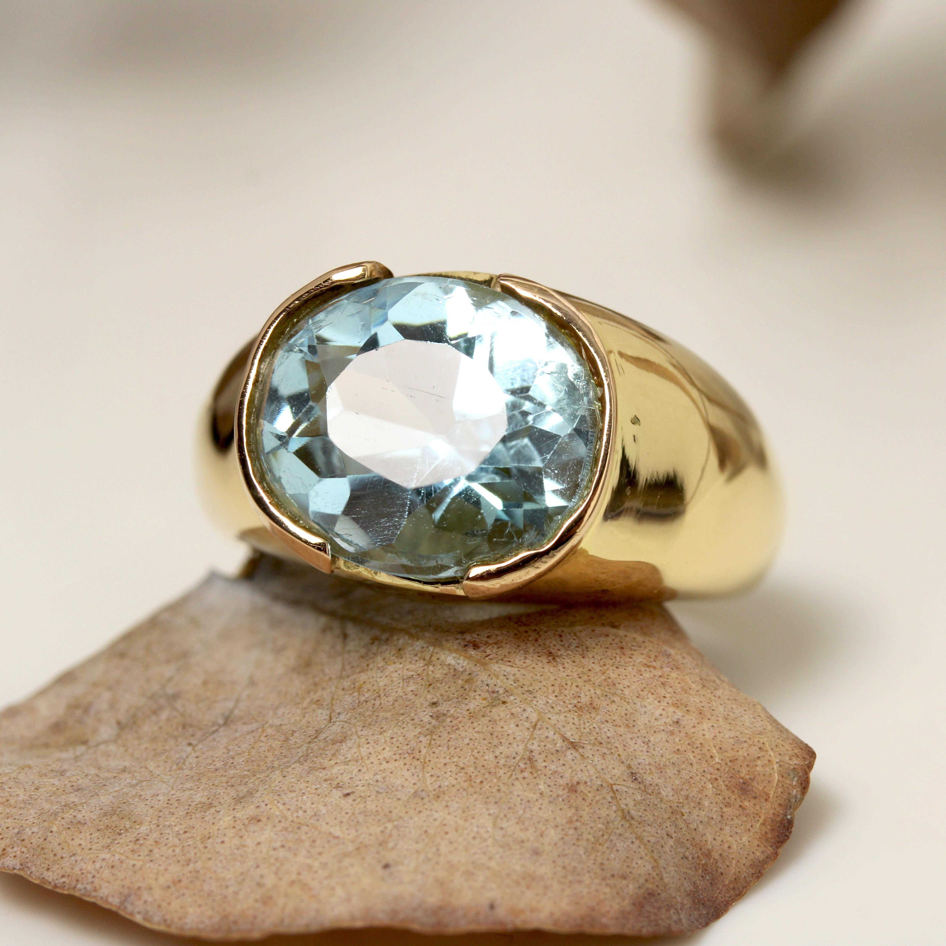 Anello a bracciale in oro giallo 18 carati con topazio francese degli anni '80 in vendita 8