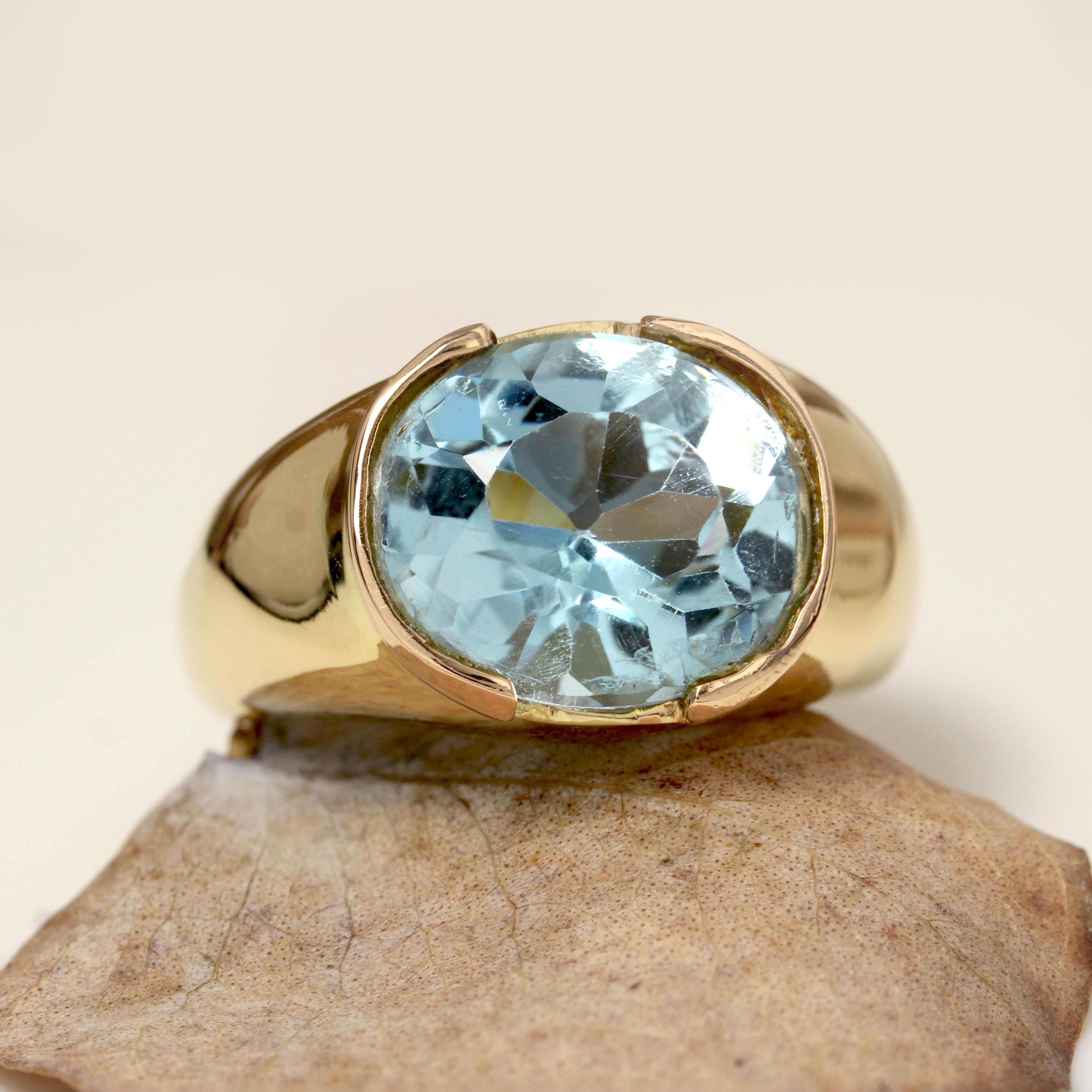 Moderno Anello a bracciale in oro giallo 18 carati con topazio francese degli anni '80 in vendita