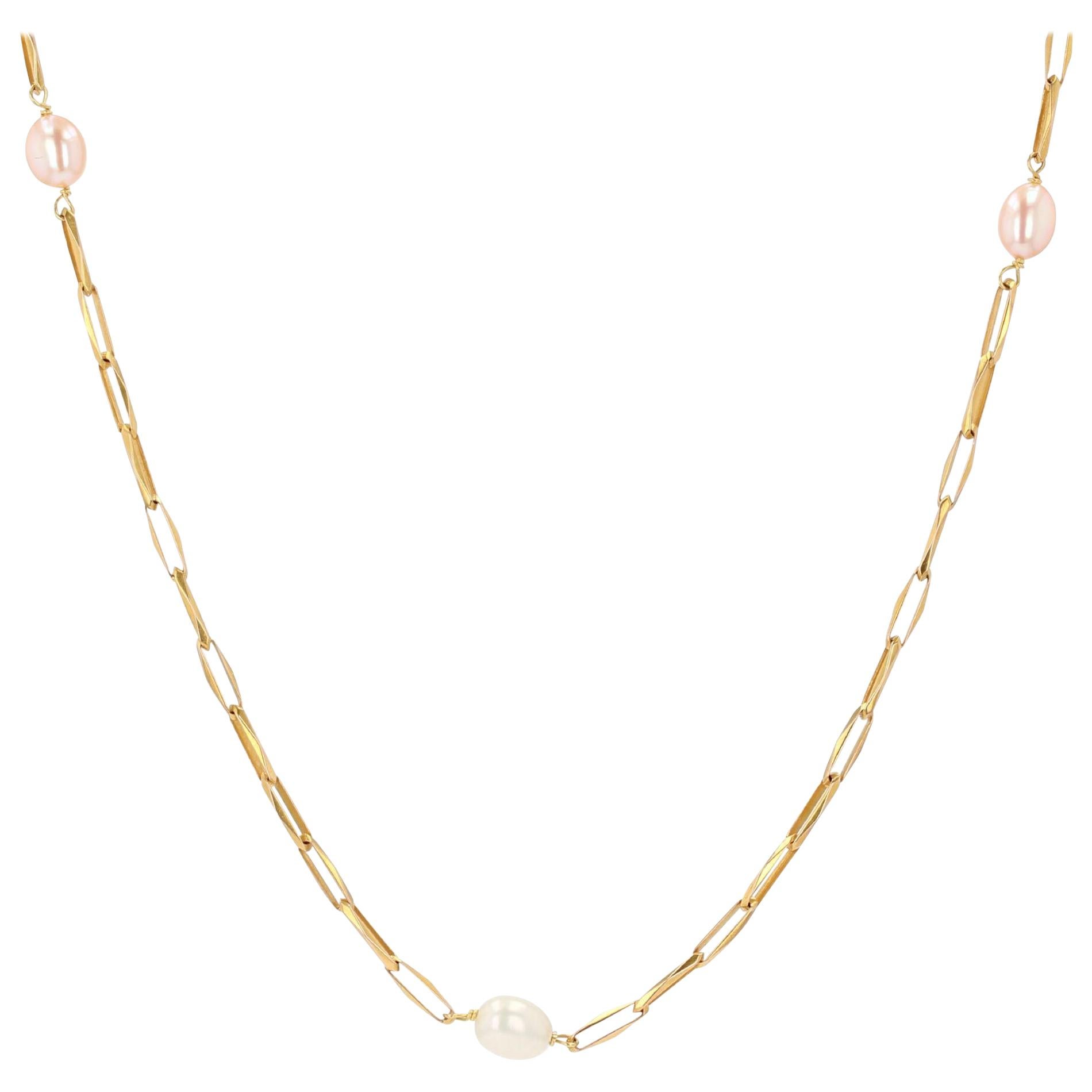Collier français des années 1980 en or rose 18 carats avec perles de culture blanches et roses