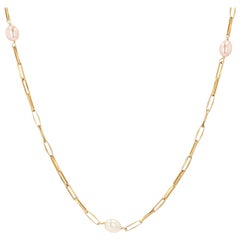 French 1980s White and Pink Cultured Pearls 18 Karat Rose Gold Necklace