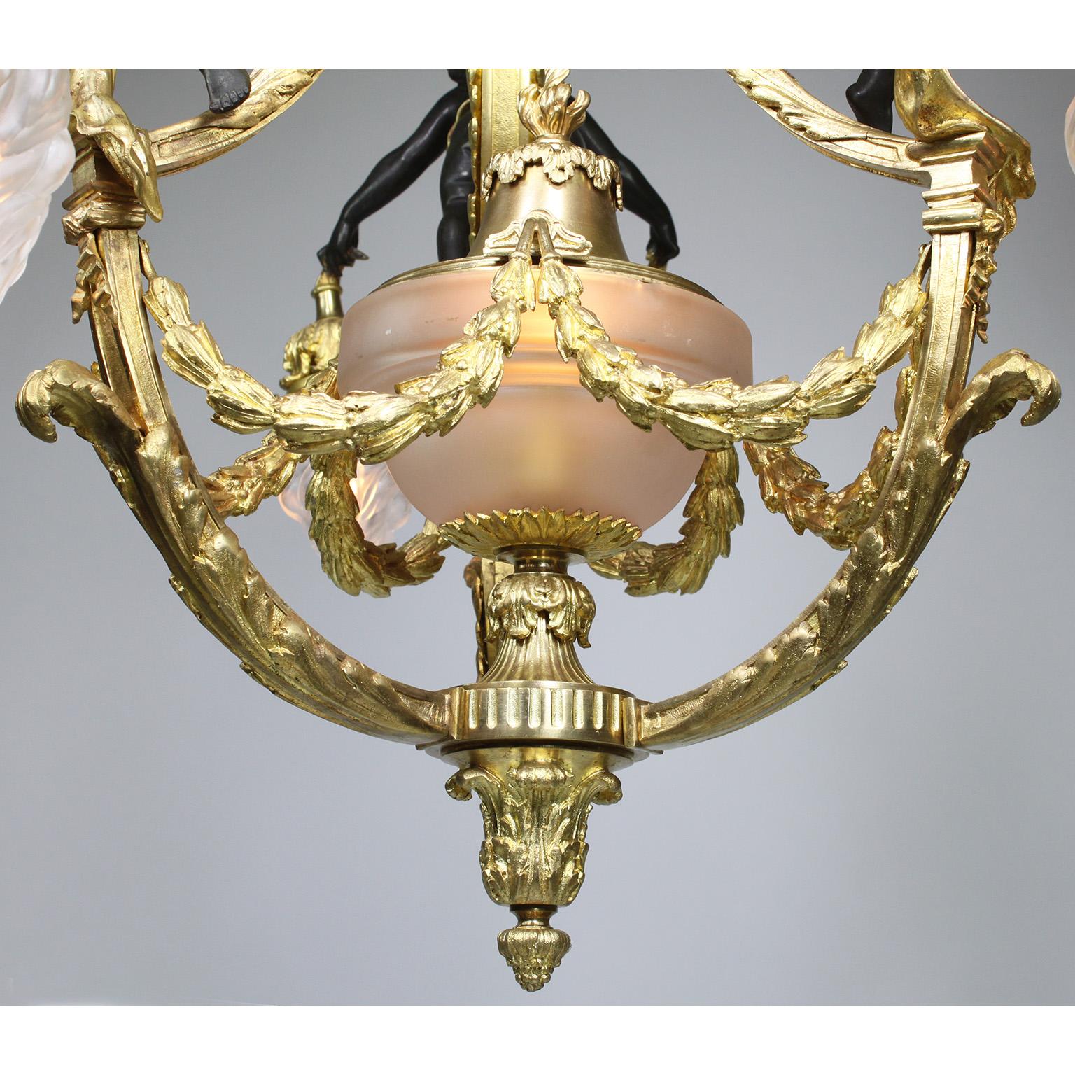 French 19th/20th Century Belle Époque Gilt & Patinated Bronze Cherub Chandelier For Sale 5