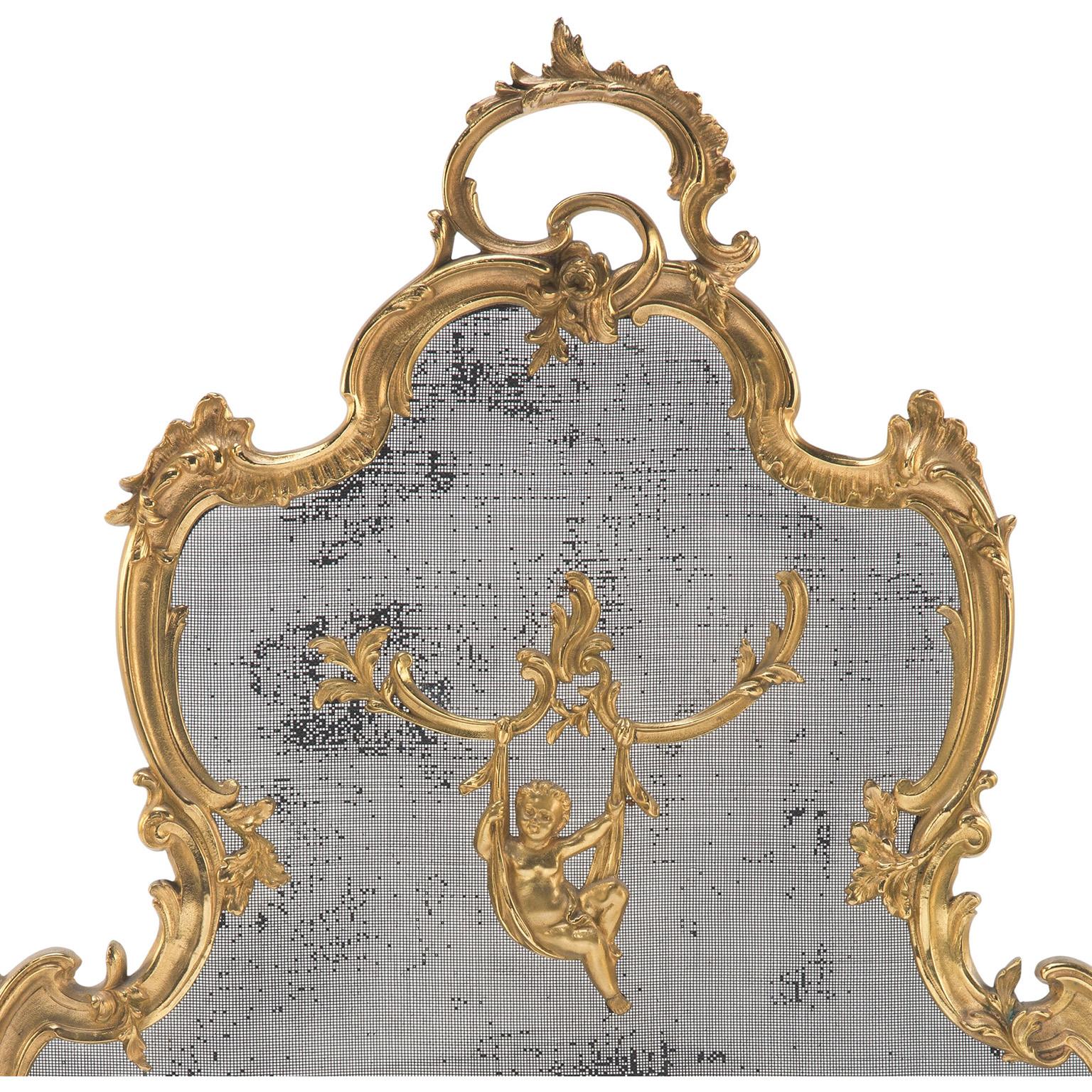 French 19th/20th Century Louis XV Style Gilt-Bronze Figural Fireplace Screen In Good Condition For Sale In Los Angeles, CA