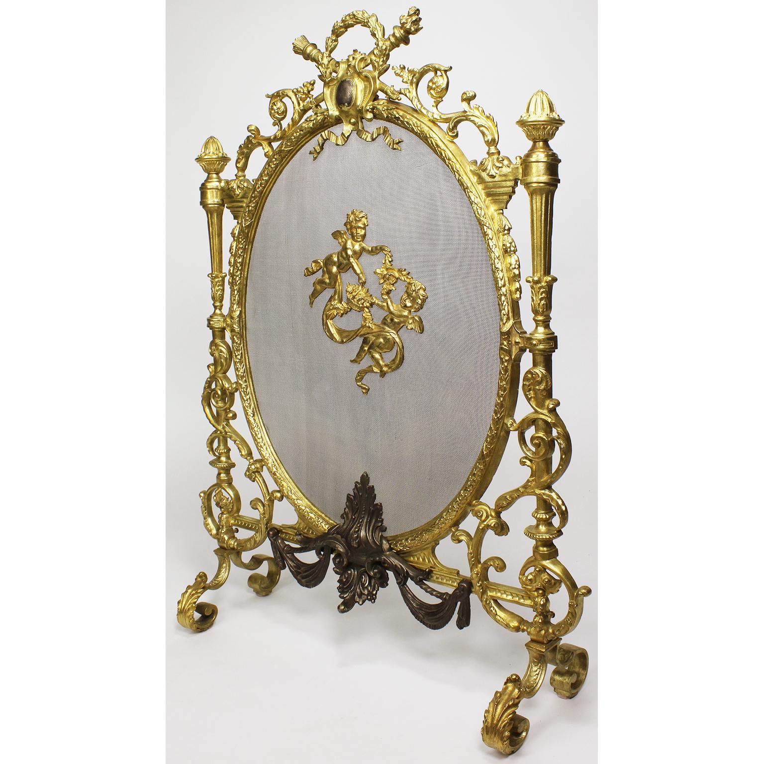 Kaminschirm aus vergoldeter Bronze im Louis-XV-Stil des 19. und 20. Jahrhunderts (Vergoldet) im Angebot