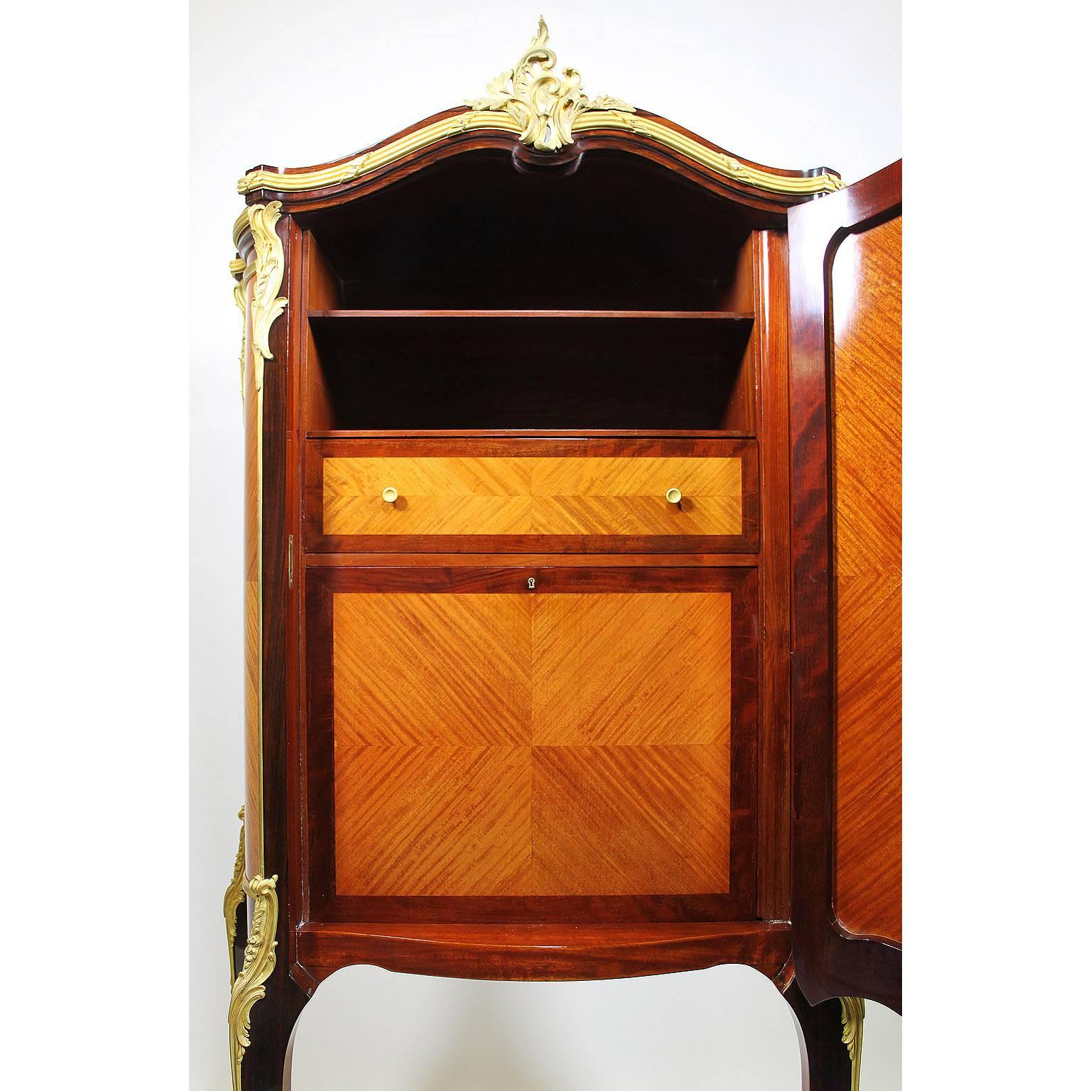 French 19th-20th Century Louis XV Style Gilt-Bronze Mounted & Marquetry Cabinet In Good Condition For Sale In Los Angeles, CA