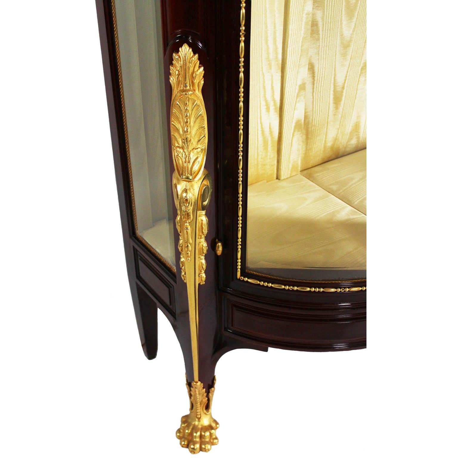 Beveled French 19th/20th Century Louis XV Style Mahogany and Gilt-Bronze Mounted Vitrine For Sale