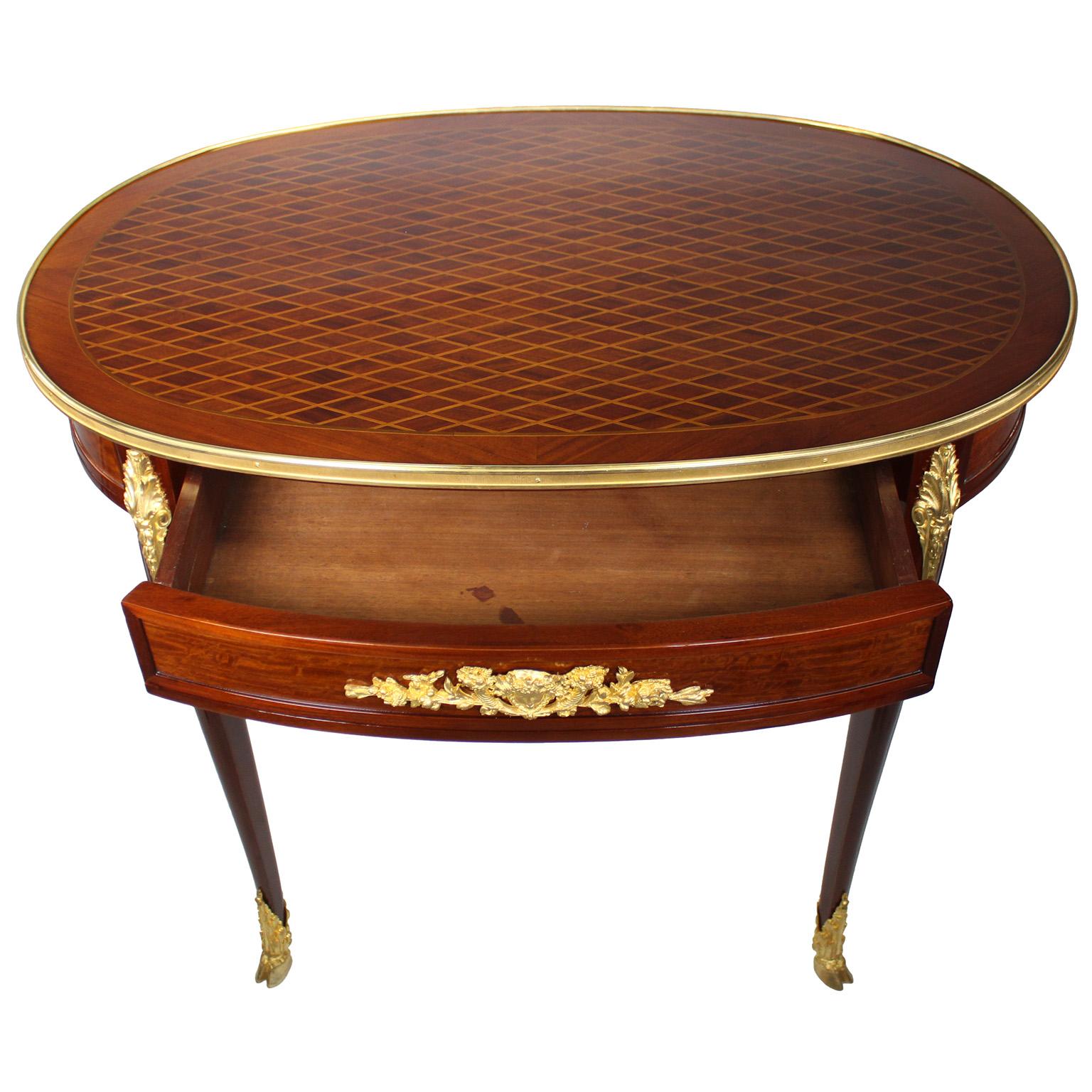 Inizio XX secolo Tavolino in mogano stile Luigi XV francese del XIX-XX secolo, Francois Link Attr in vendita