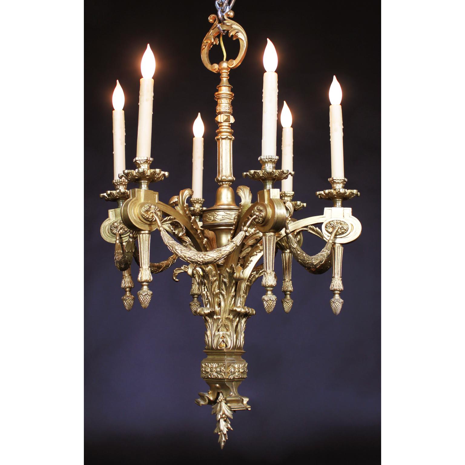 Sechs-Licht-Kronleuchter aus vergoldeter Bronze im Louis-XVI-Stil des 19. und 20. Jahrhunderts (Französisch) im Angebot