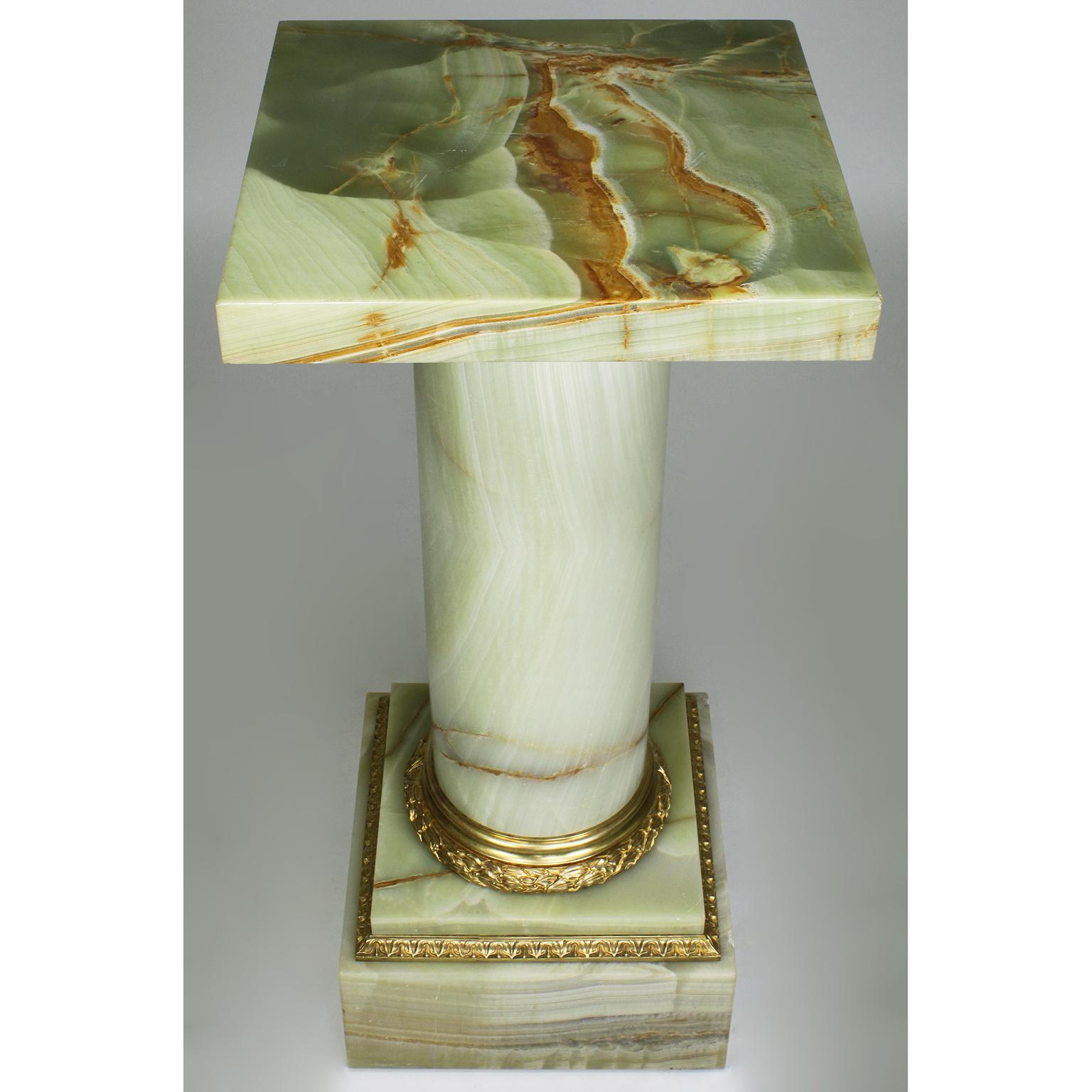 French 19th-20th Century Louis XVI Style Onyx and Ormolu Mounted Pedestal Stand In Good Condition In Los Angeles, CA