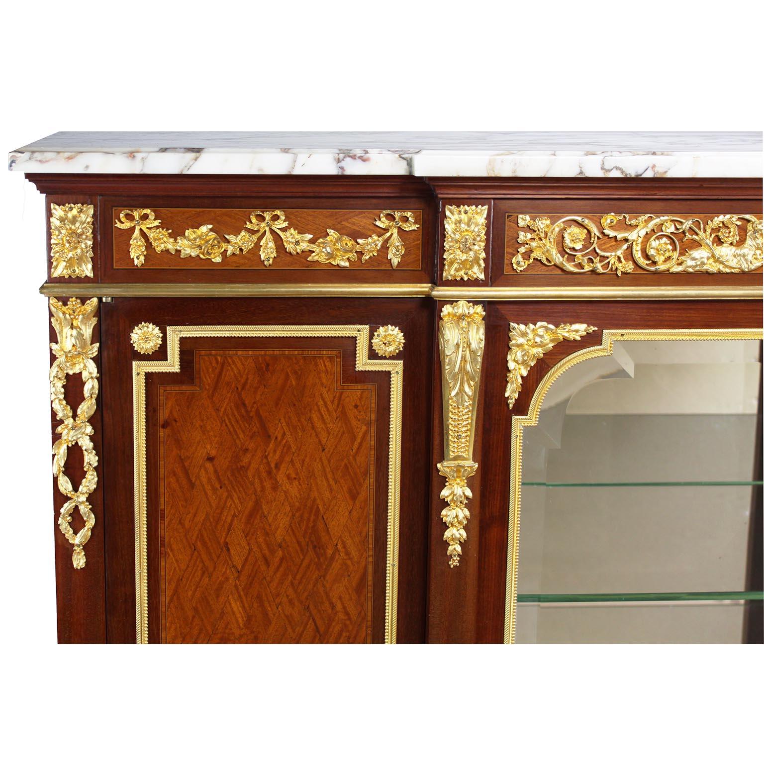 Early 20th Century French Louis XVI Style Ormolu Mounted & Tulipwood Vitrine Cabinet, Attr. F.Linke For Sale